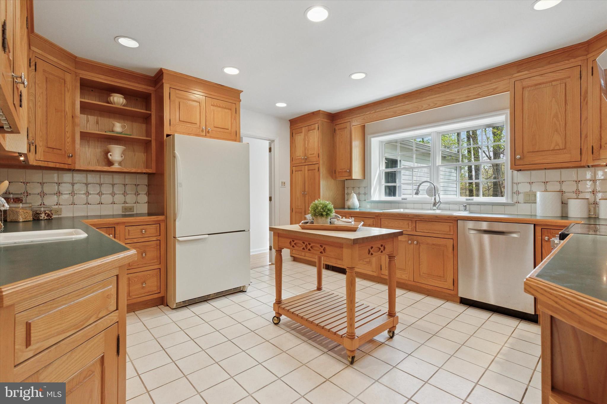 TOWER HILL - Residential