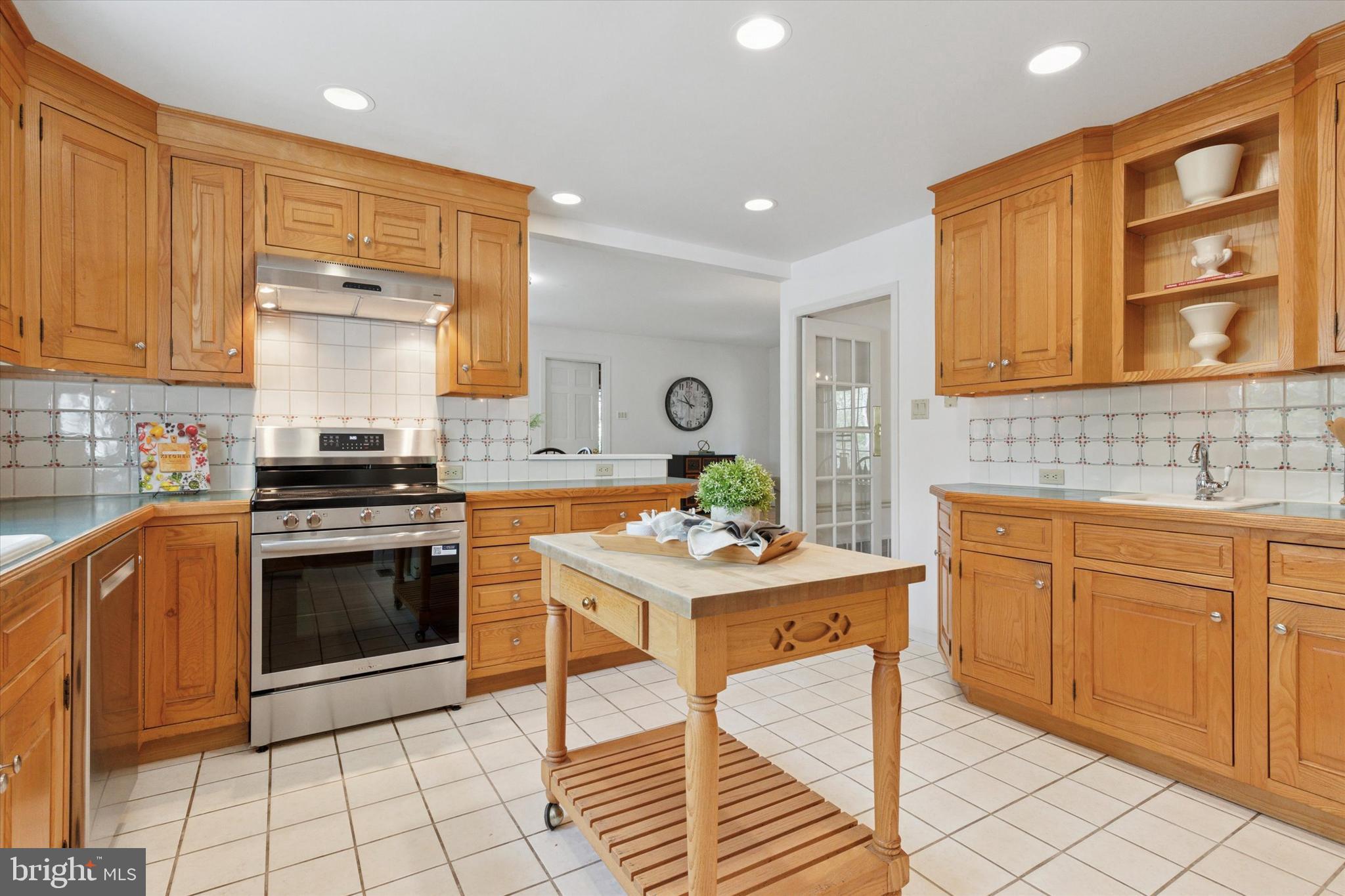 TOWER HILL - Residential