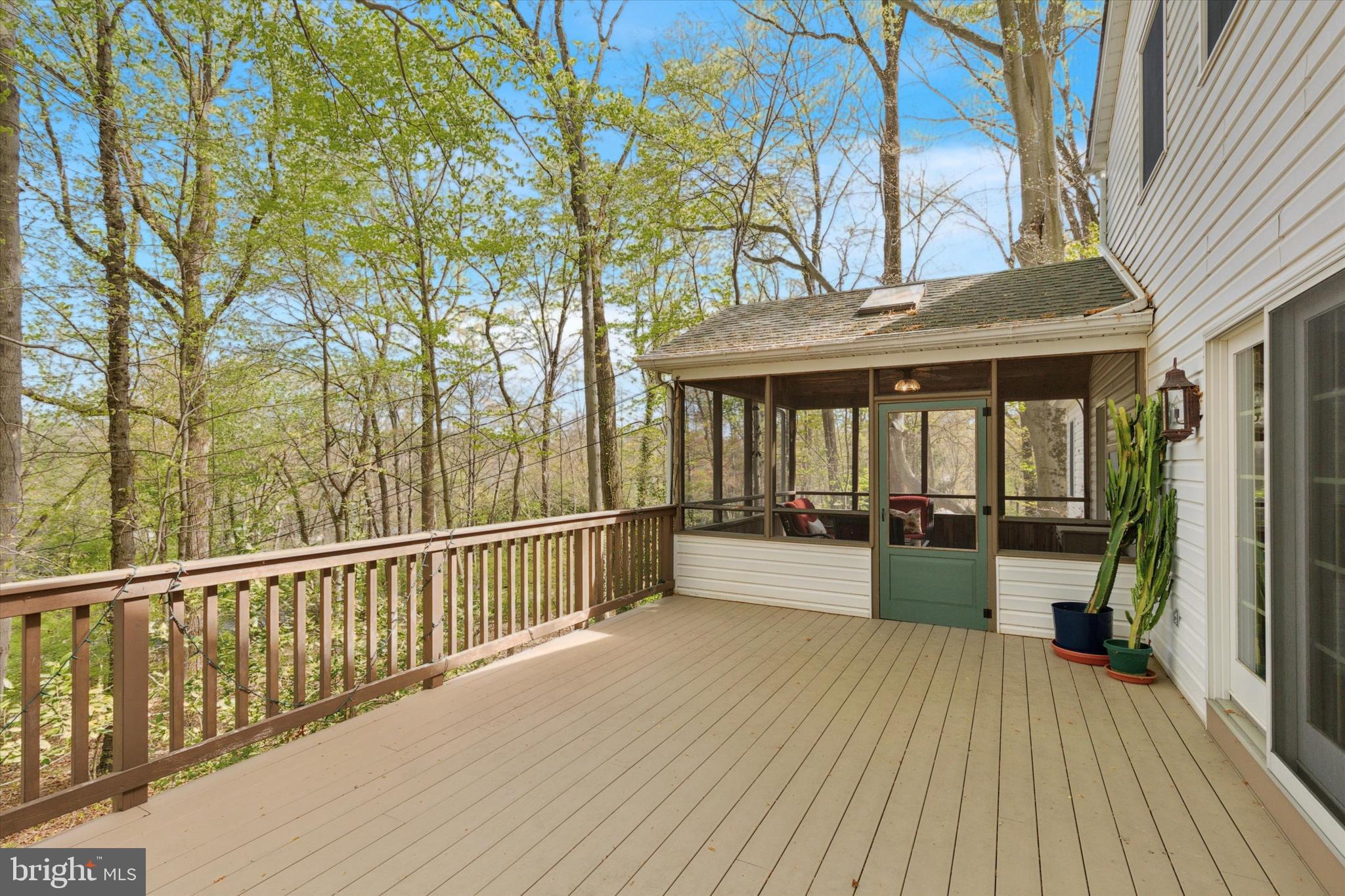 TOWER HILL - Residential