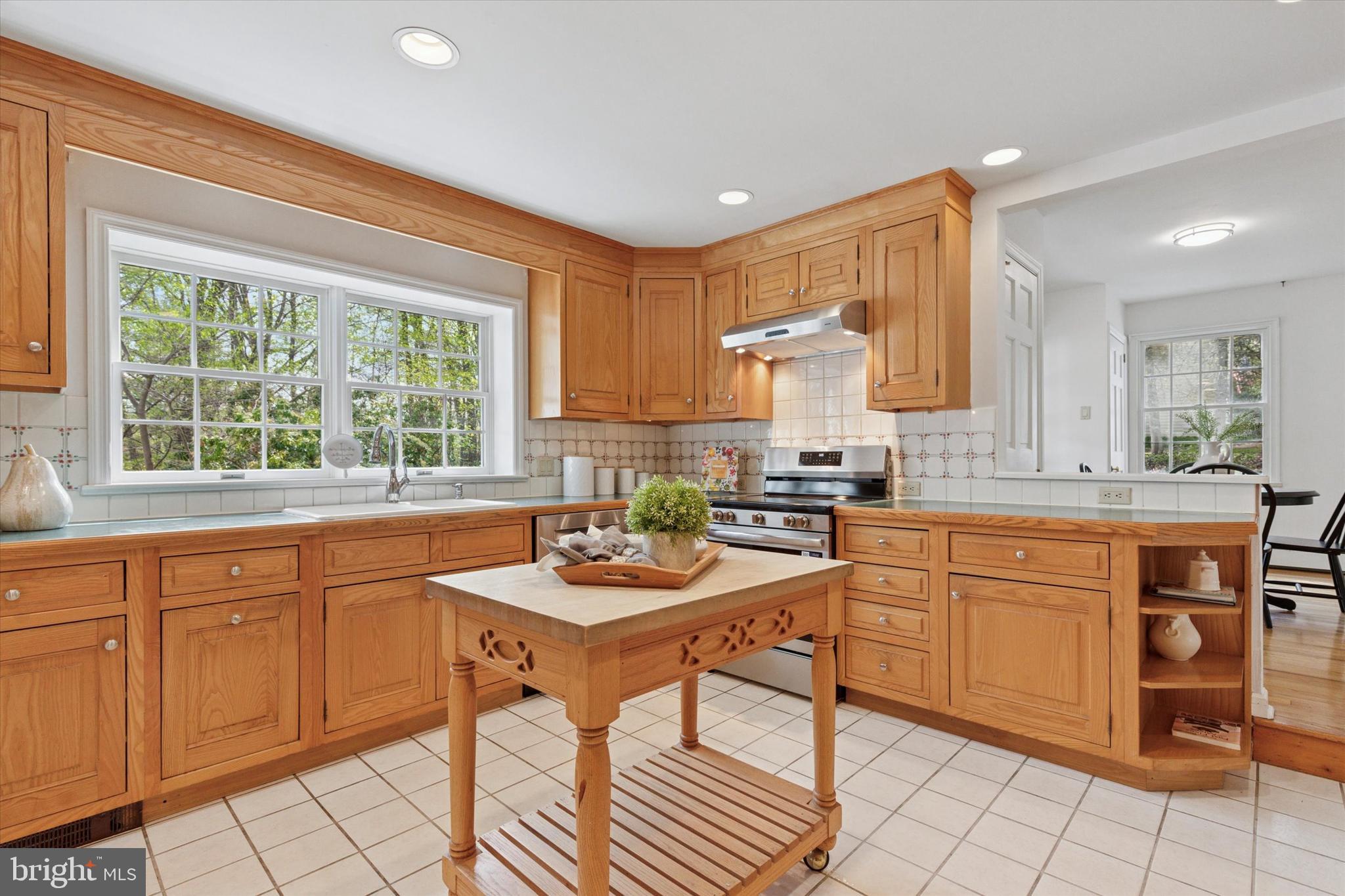 TOWER HILL - Residential