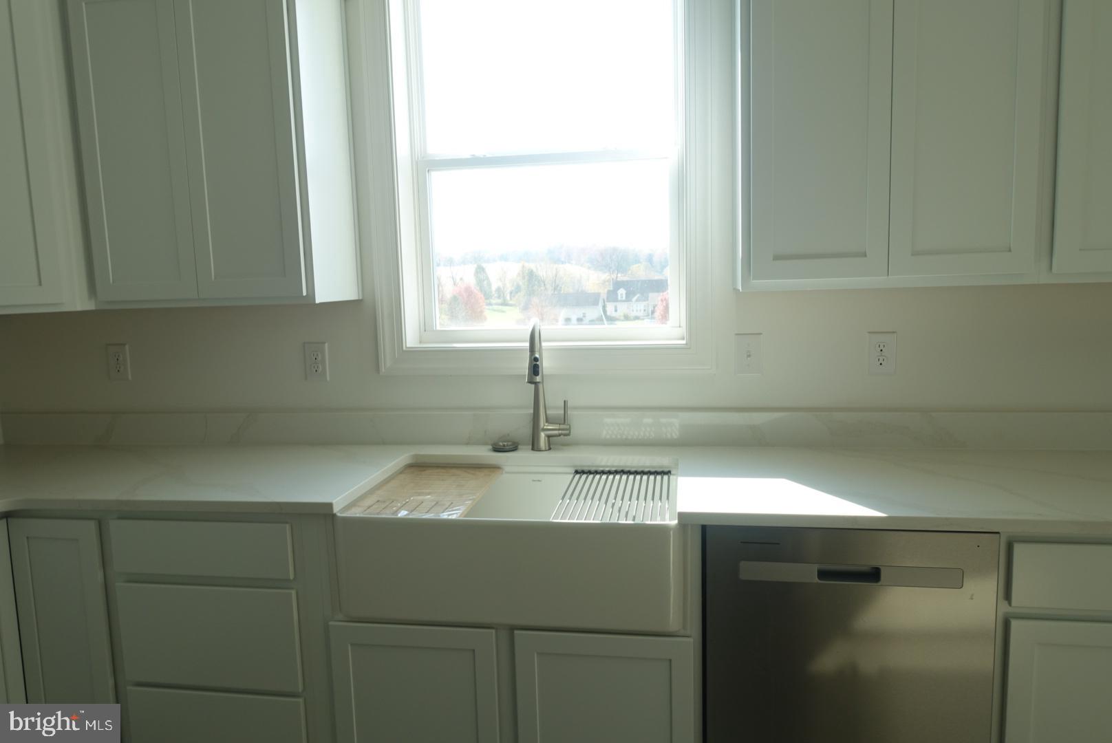 STEEPLE CHASE - Residential