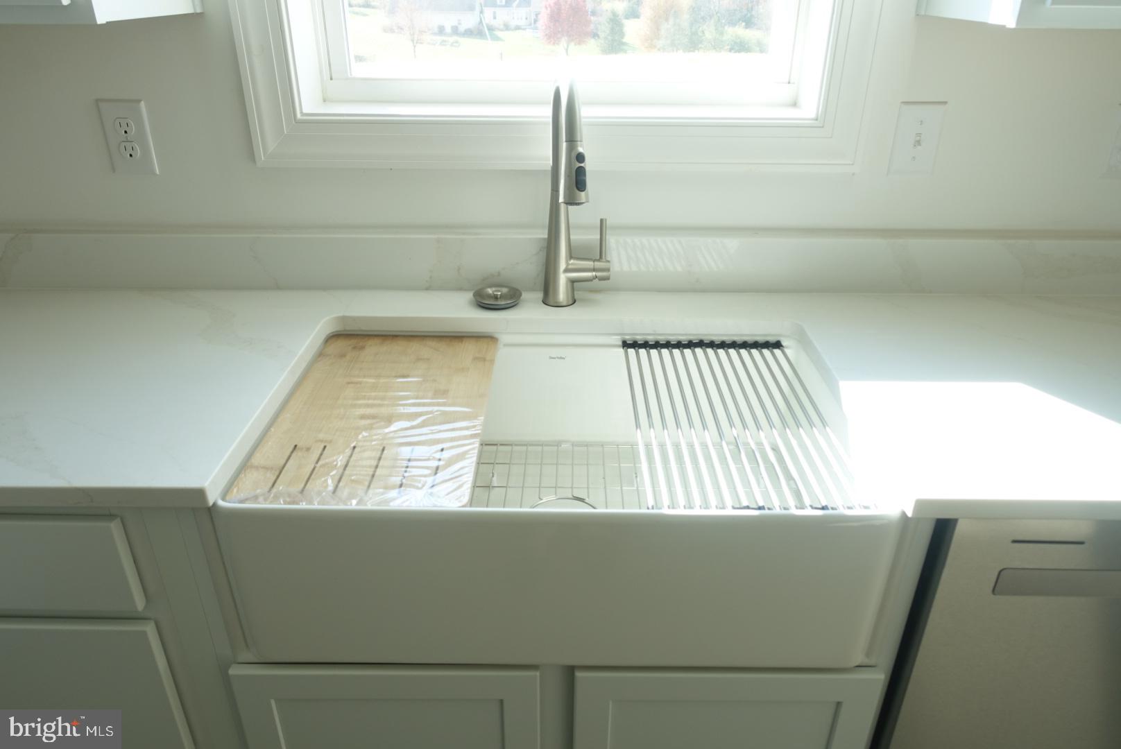 STEEPLE CHASE - Residential