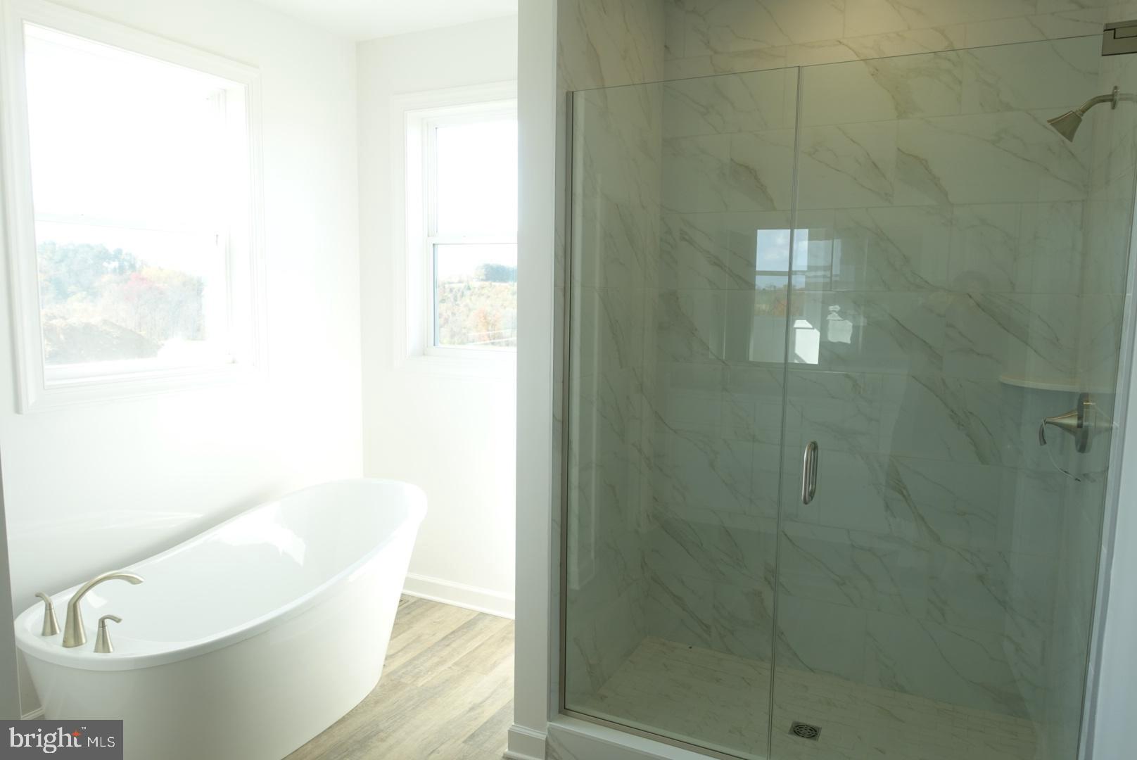 STEEPLE CHASE - Residential