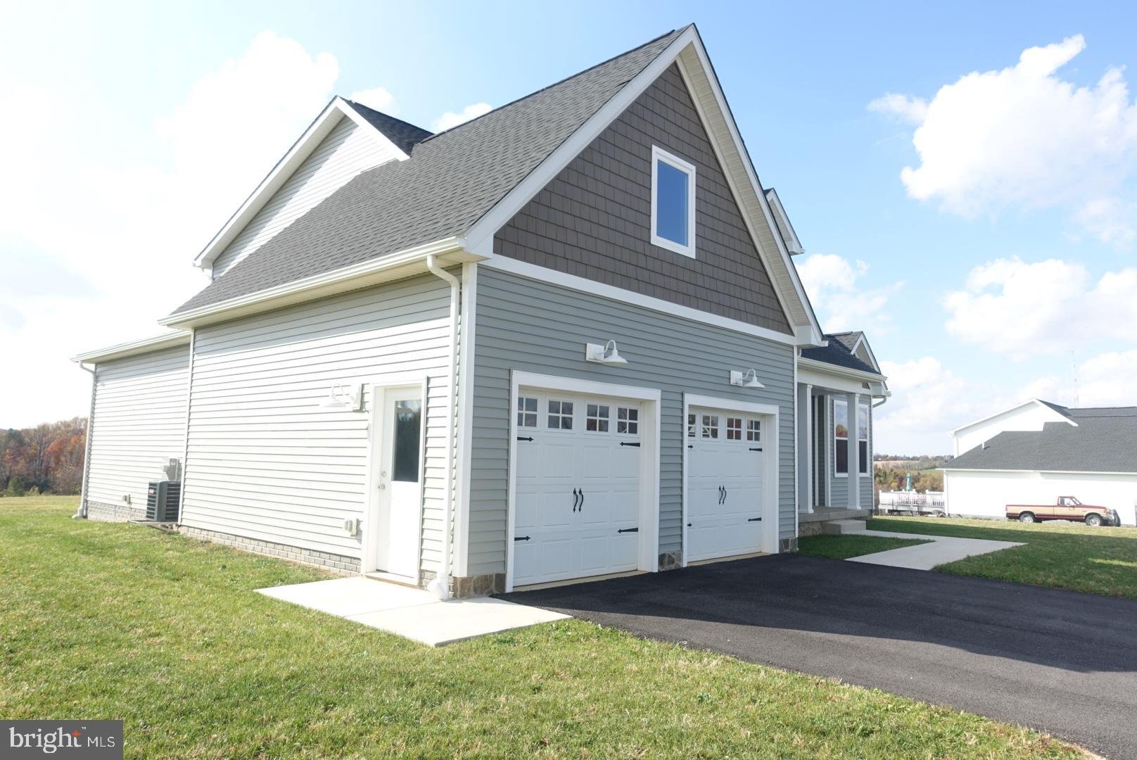 STEEPLE CHASE - Residential