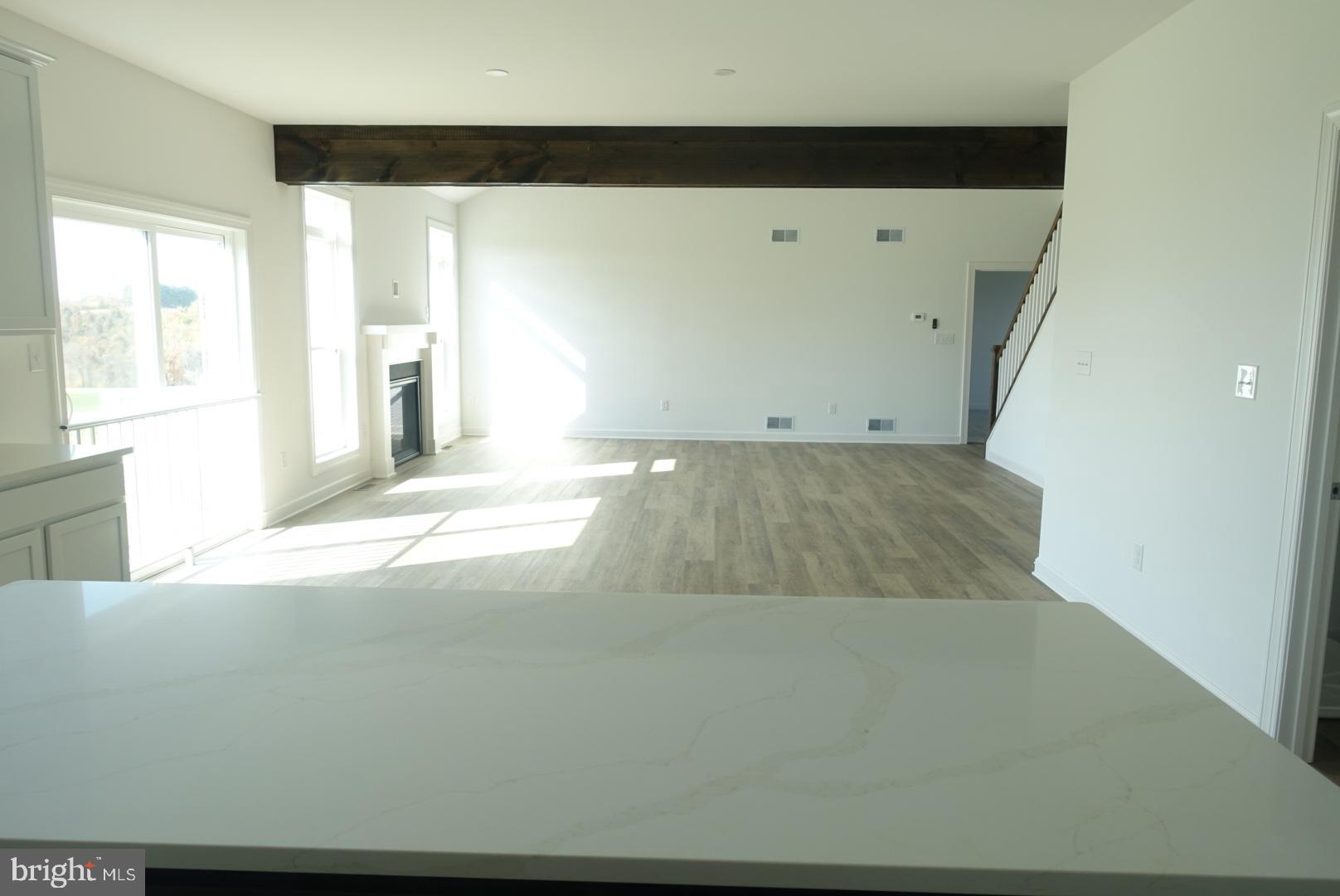 STEEPLE CHASE - Residential