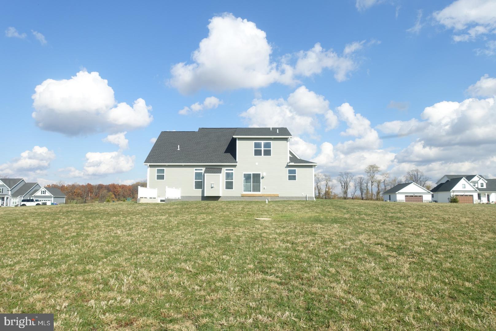 STEEPLE CHASE - Residential