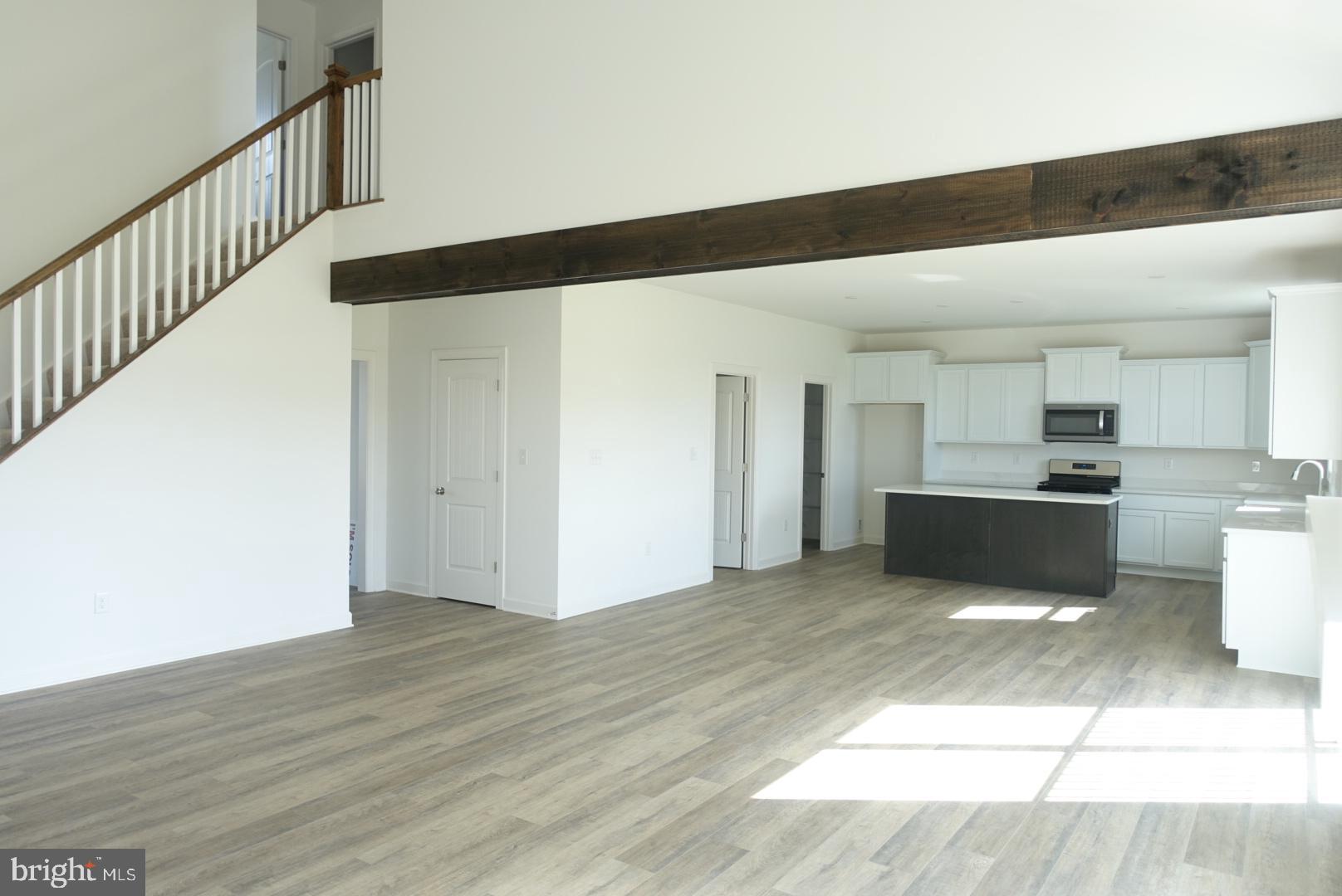 STEEPLE CHASE - Residential