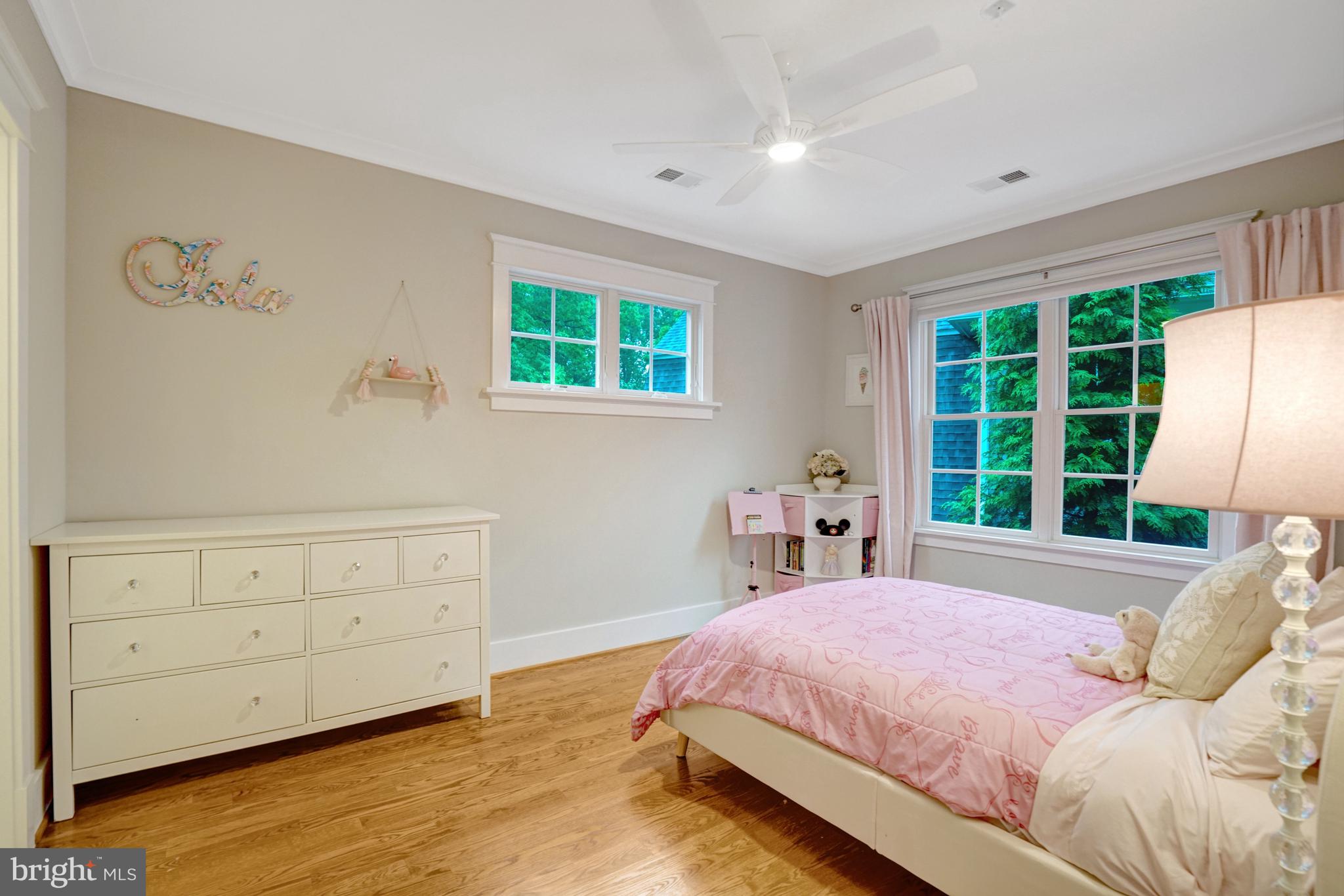 LORCOM GROVE - Residential