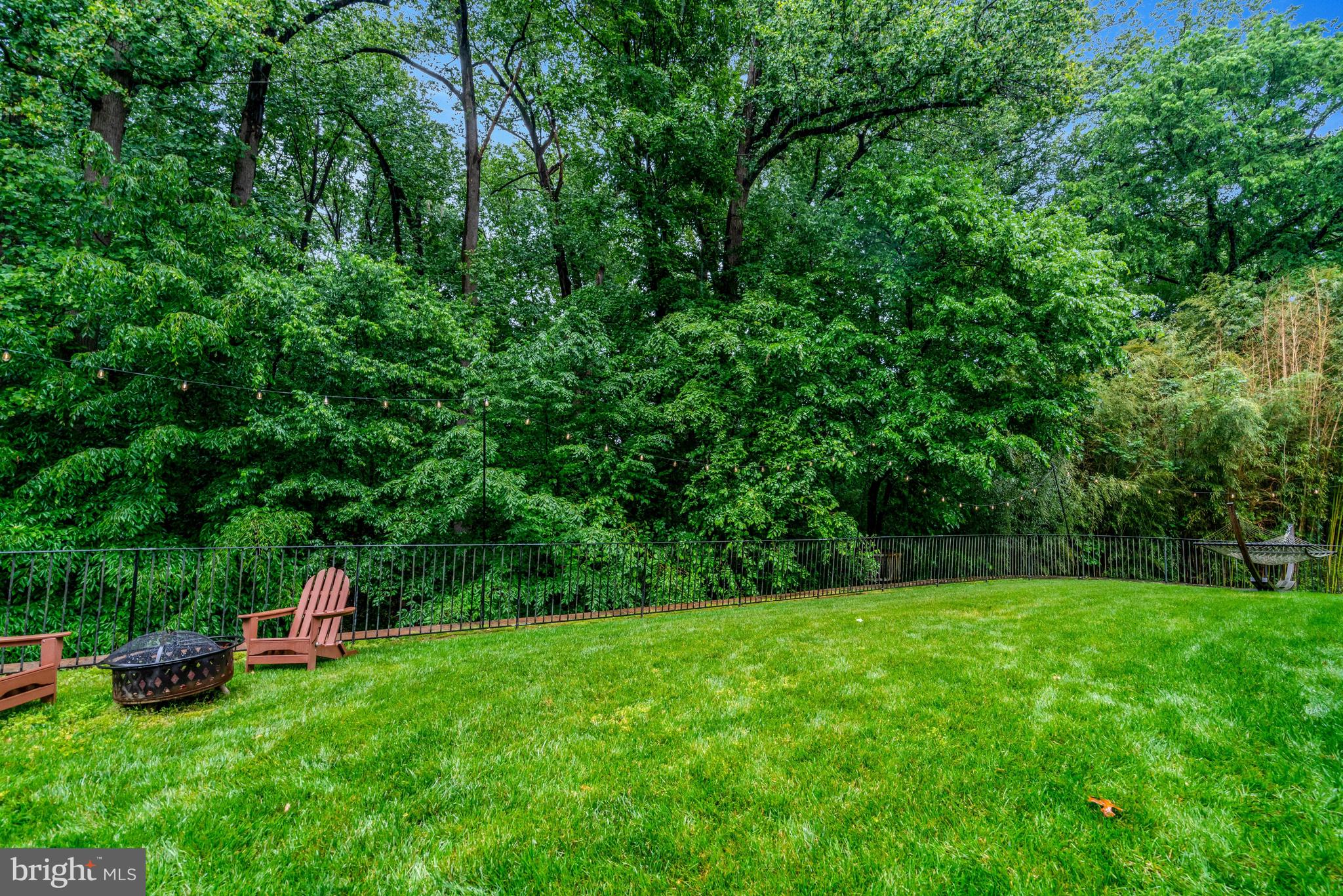 LORCOM GROVE - Residential