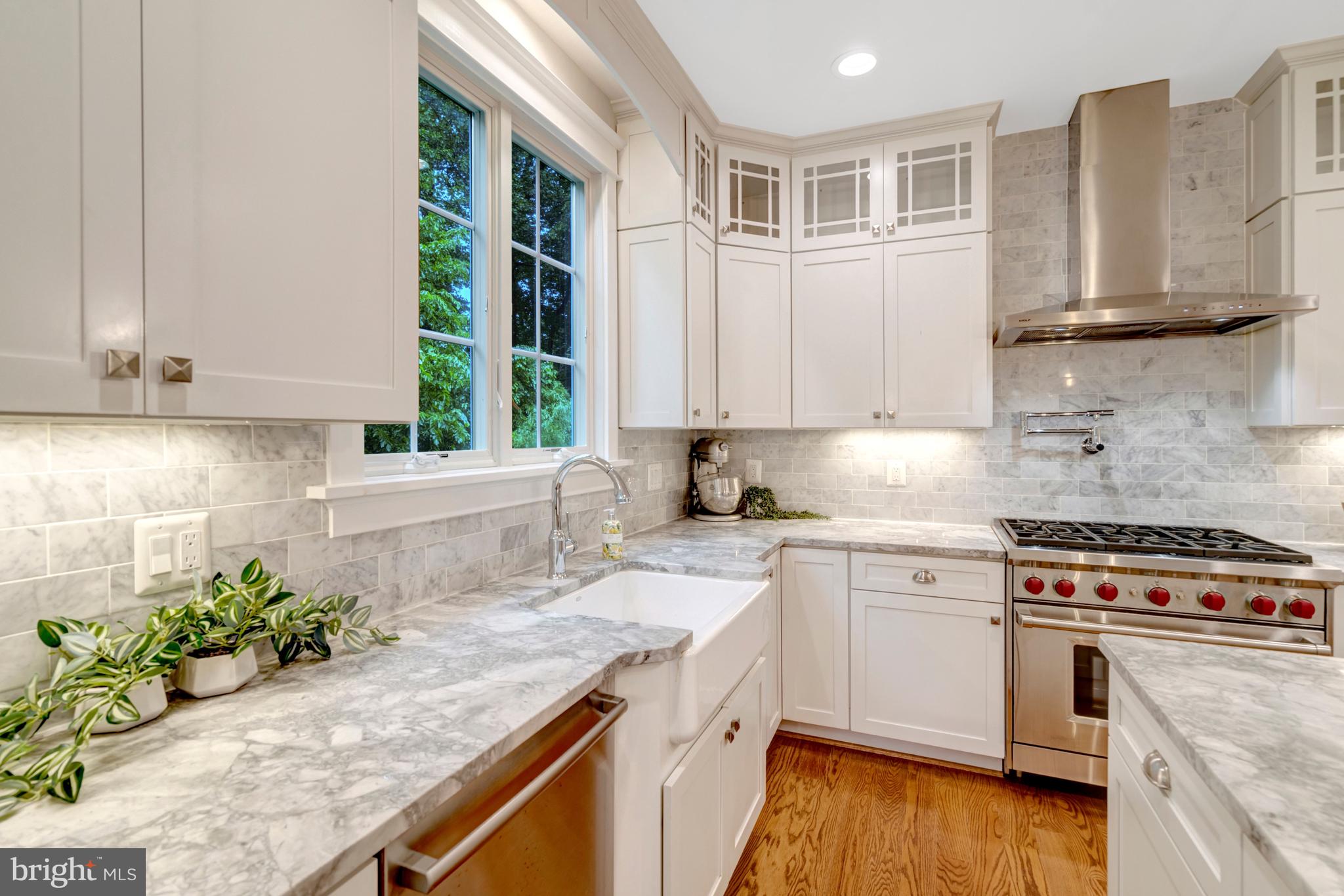 LORCOM GROVE - Residential