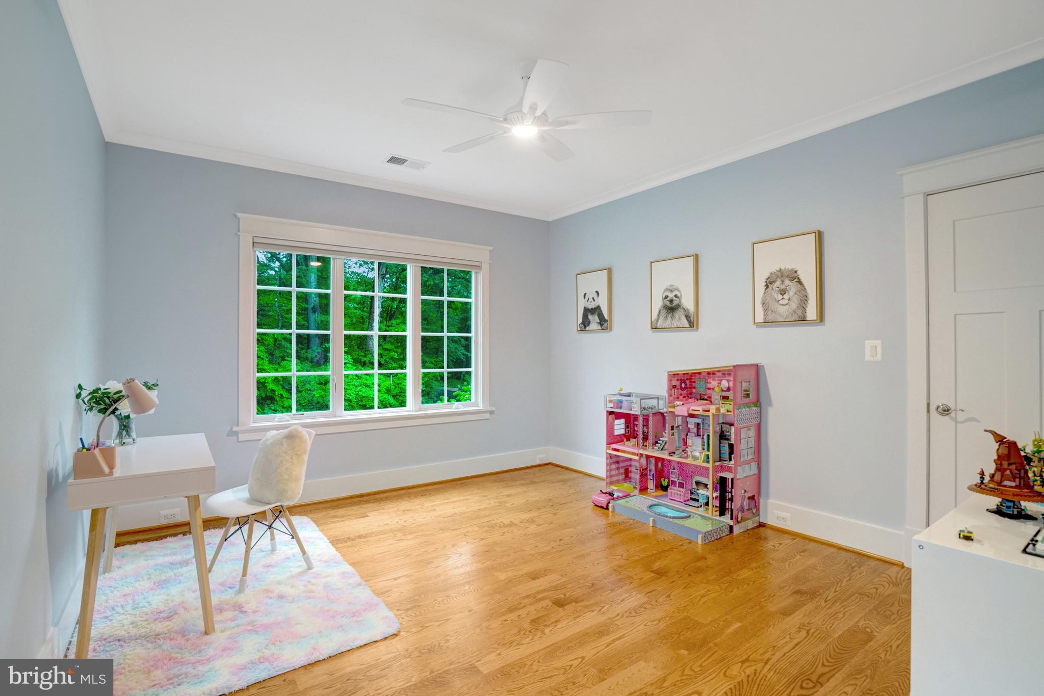 LORCOM GROVE - Residential