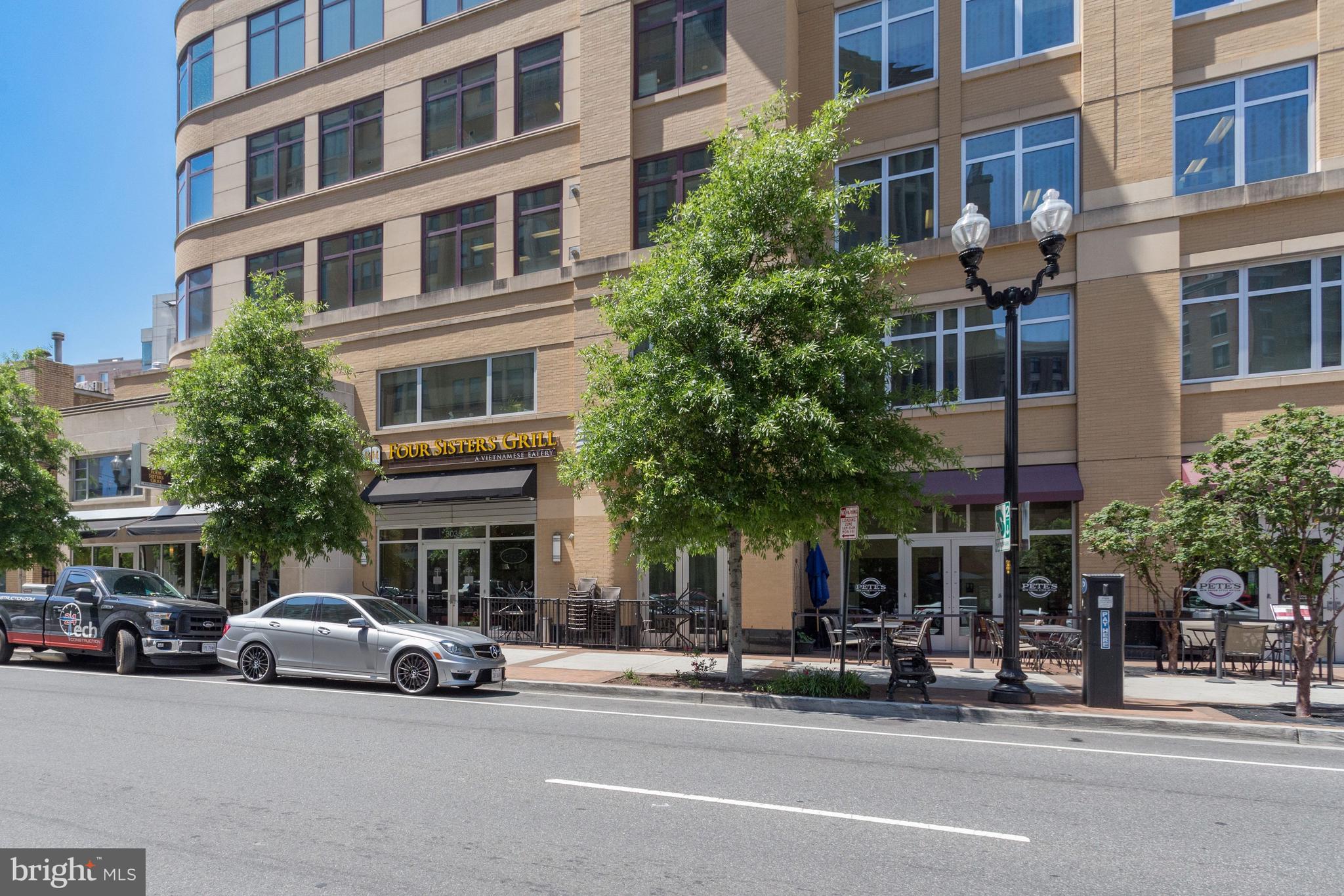 LORCOM GROVE - Residential