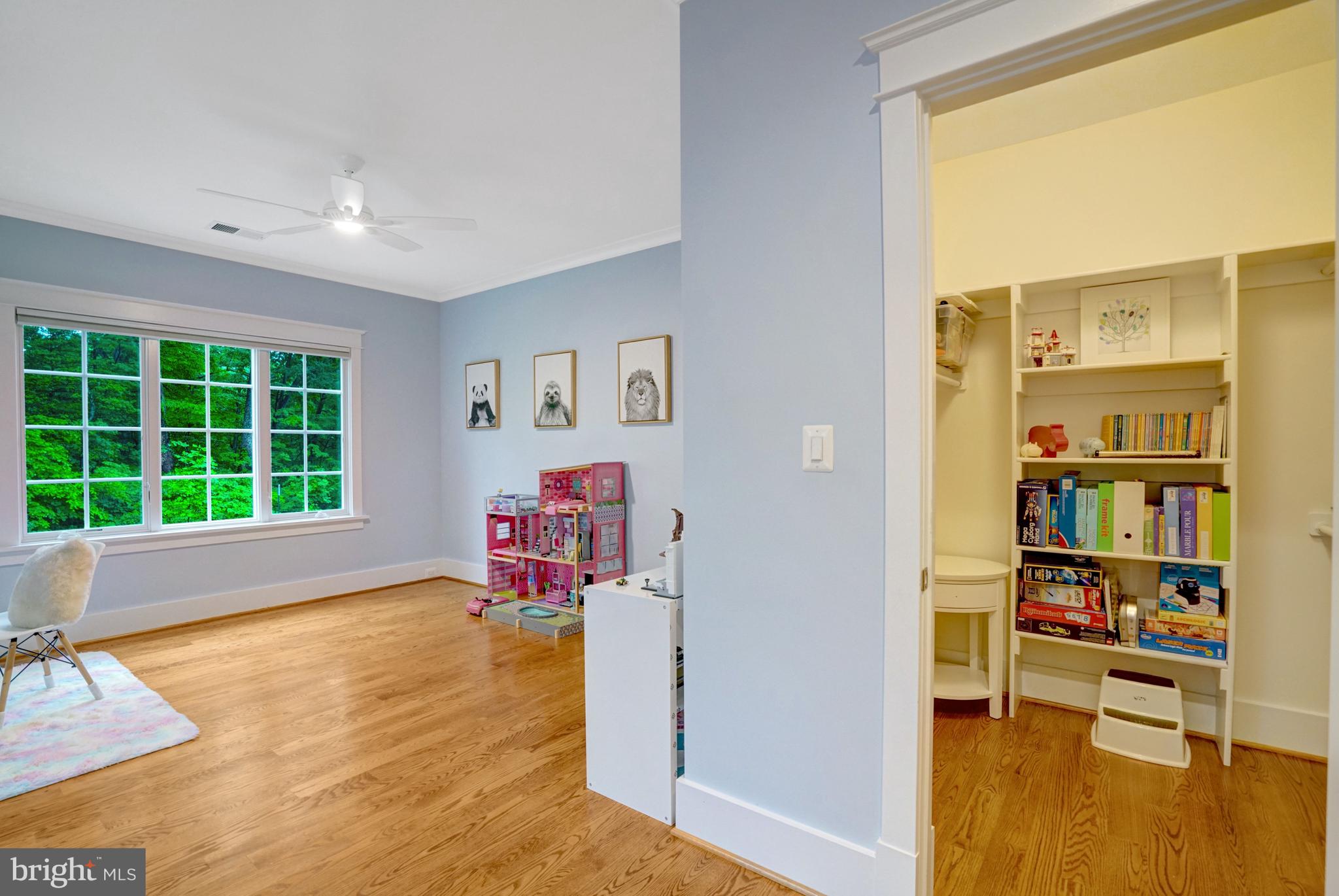 LORCOM GROVE - Residential