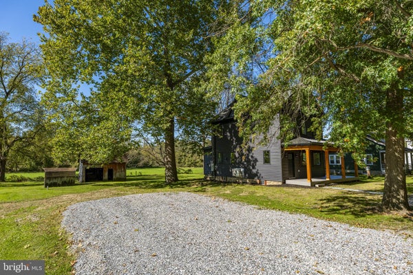 2436 BRILLHART STATION RD, YORK, PA 17403 - Image 647eb8deebdc2654e2b1f4bc666efb65/2835477200