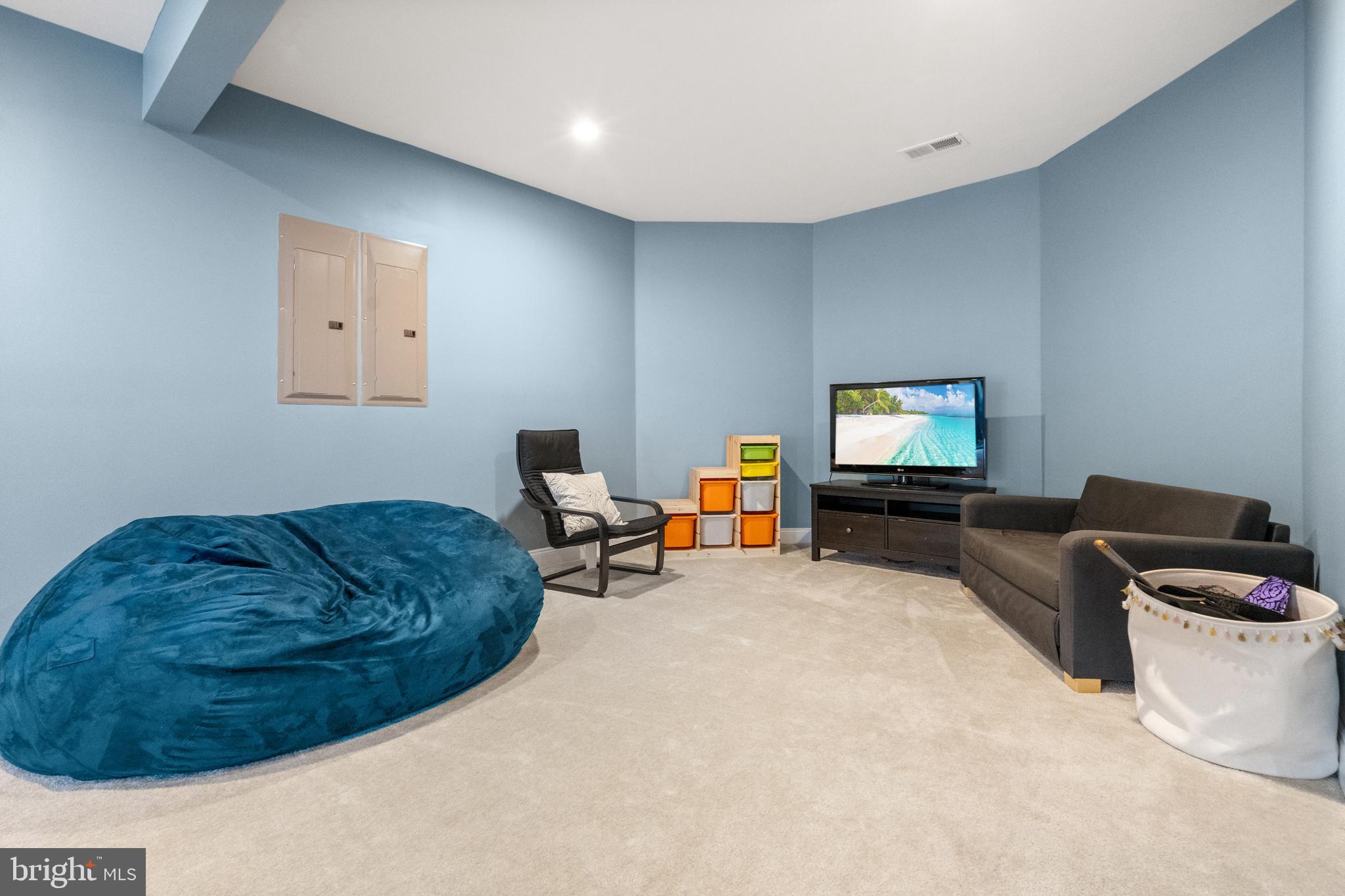 DOMINION VALLEY COUNTRY CLUB - Residential