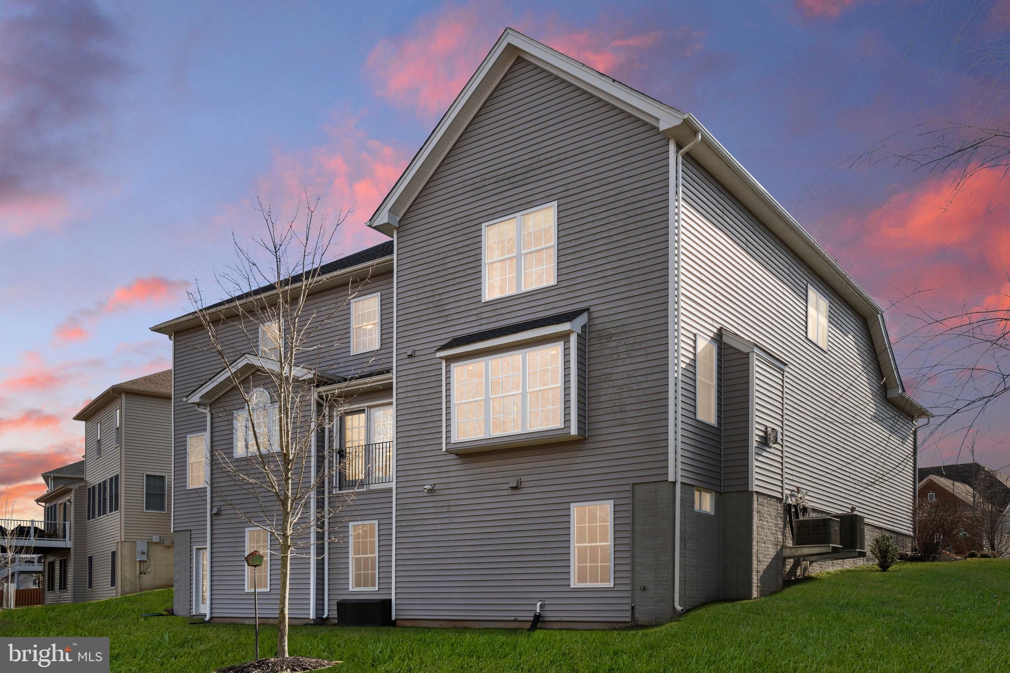 DOMINION VALLEY COUNTRY CLUB - Residential