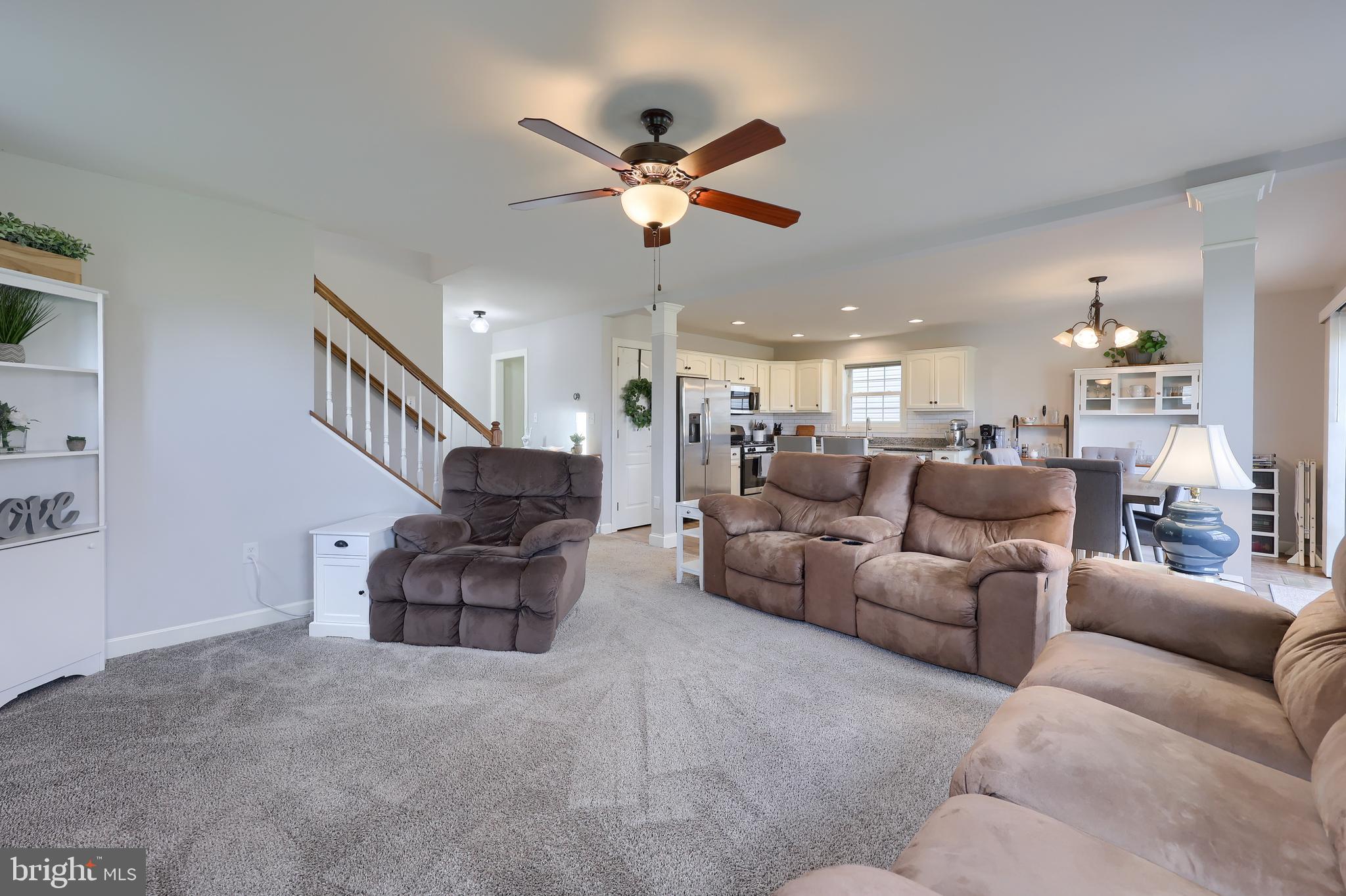 ELM TREE - Residential