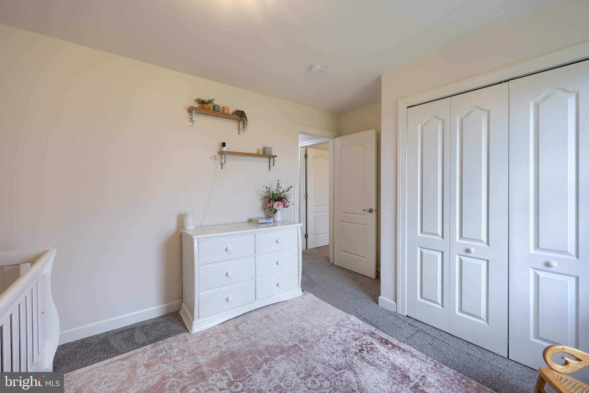 ELM TREE - Residential