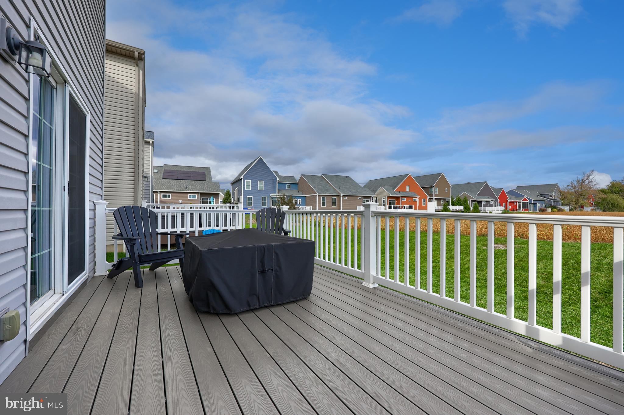 ELM TREE - Residential