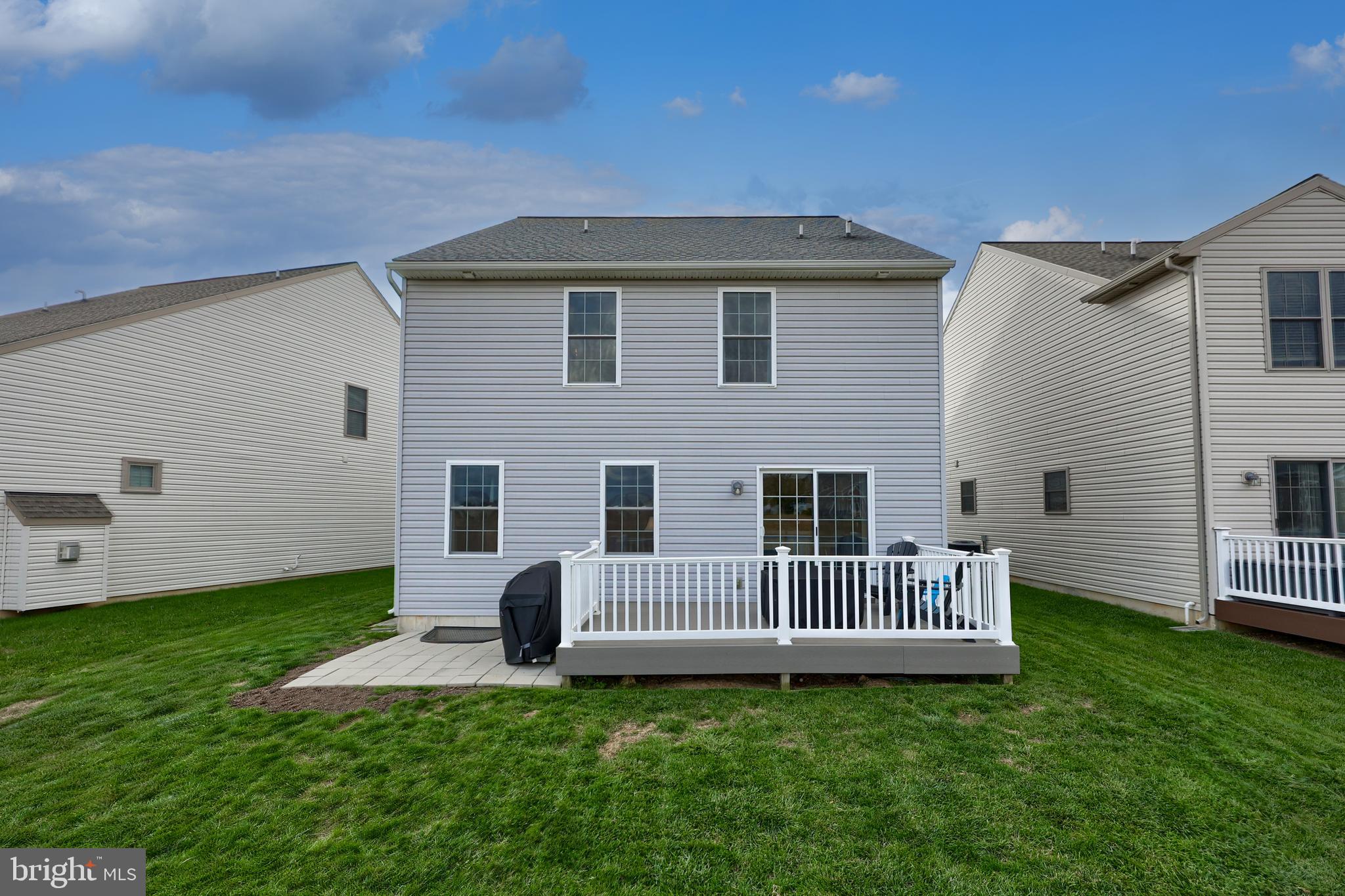 ELM TREE - Residential