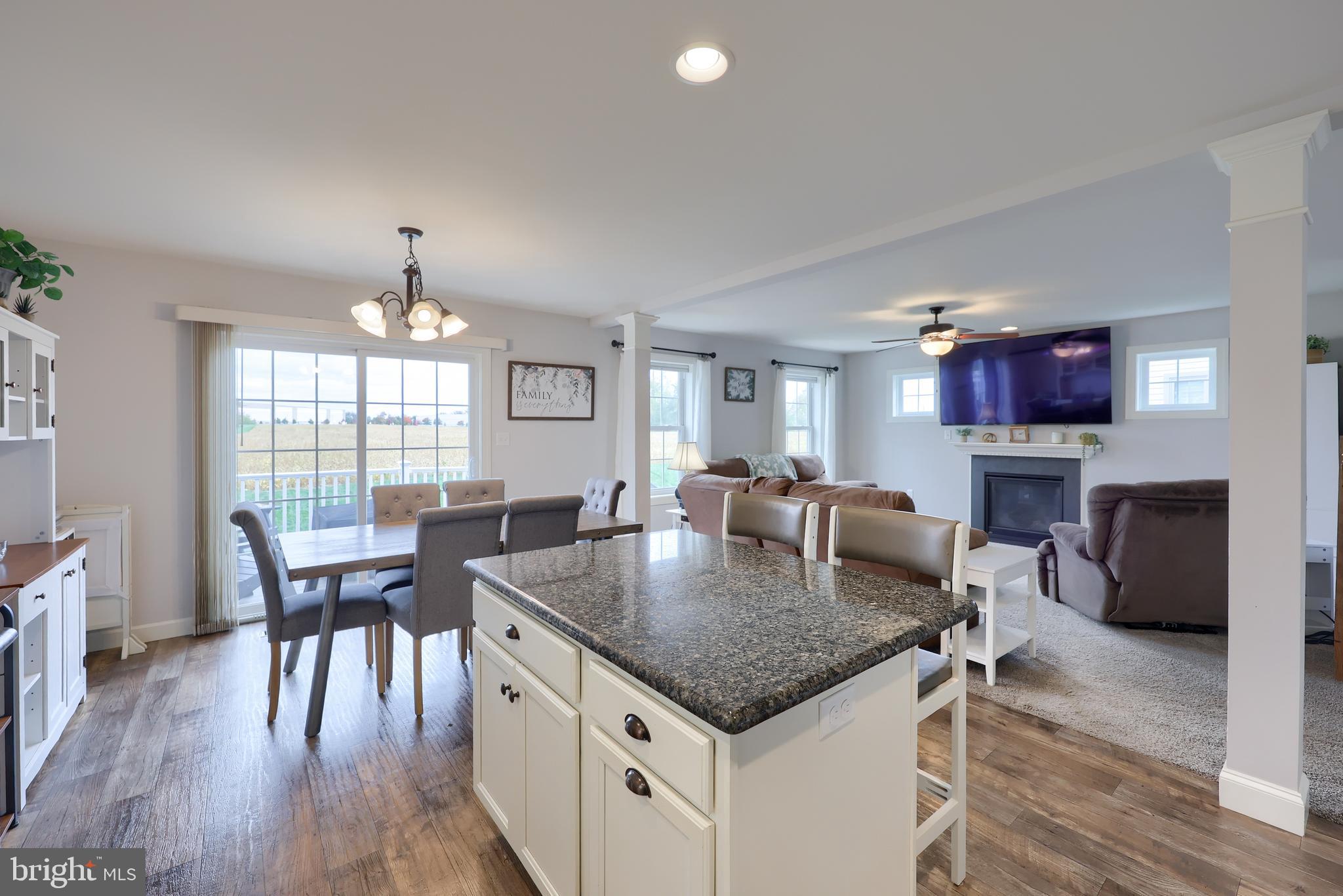 ELM TREE - Residential