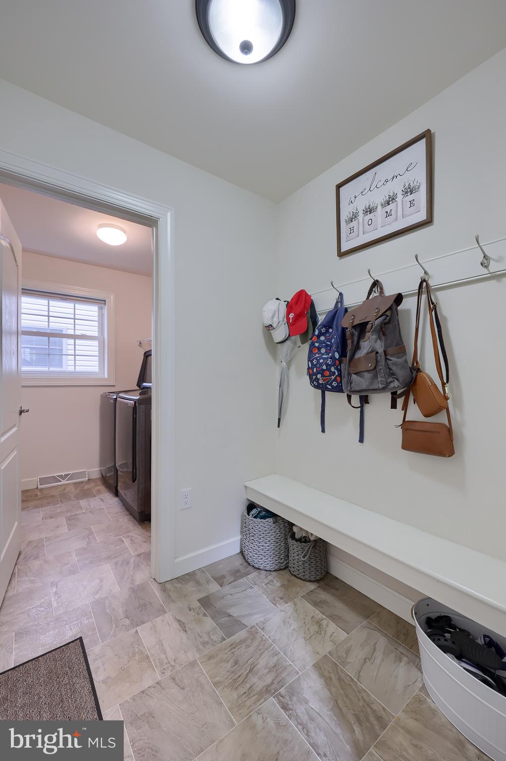 ELM TREE - Residential