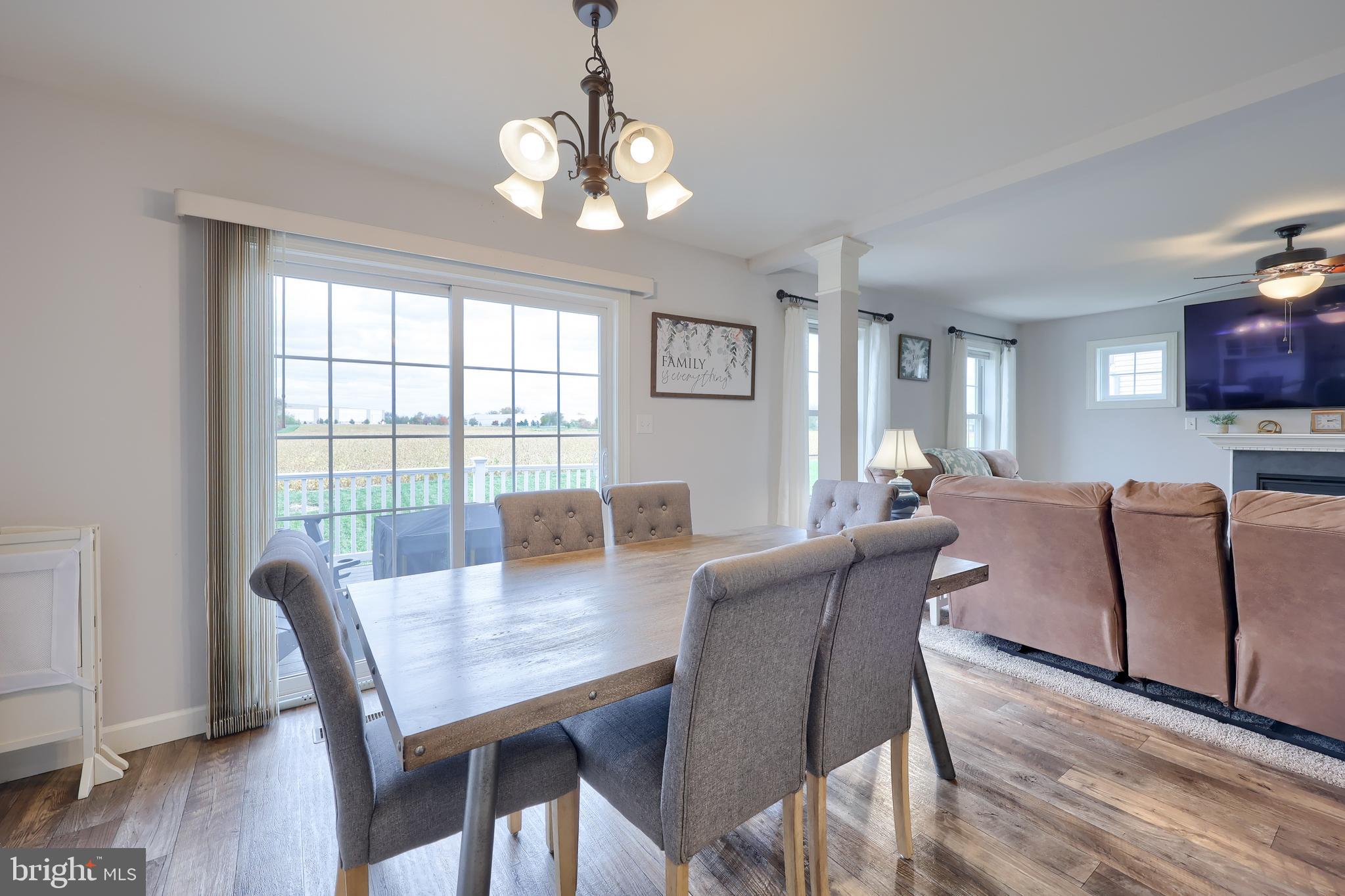 ELM TREE - Residential