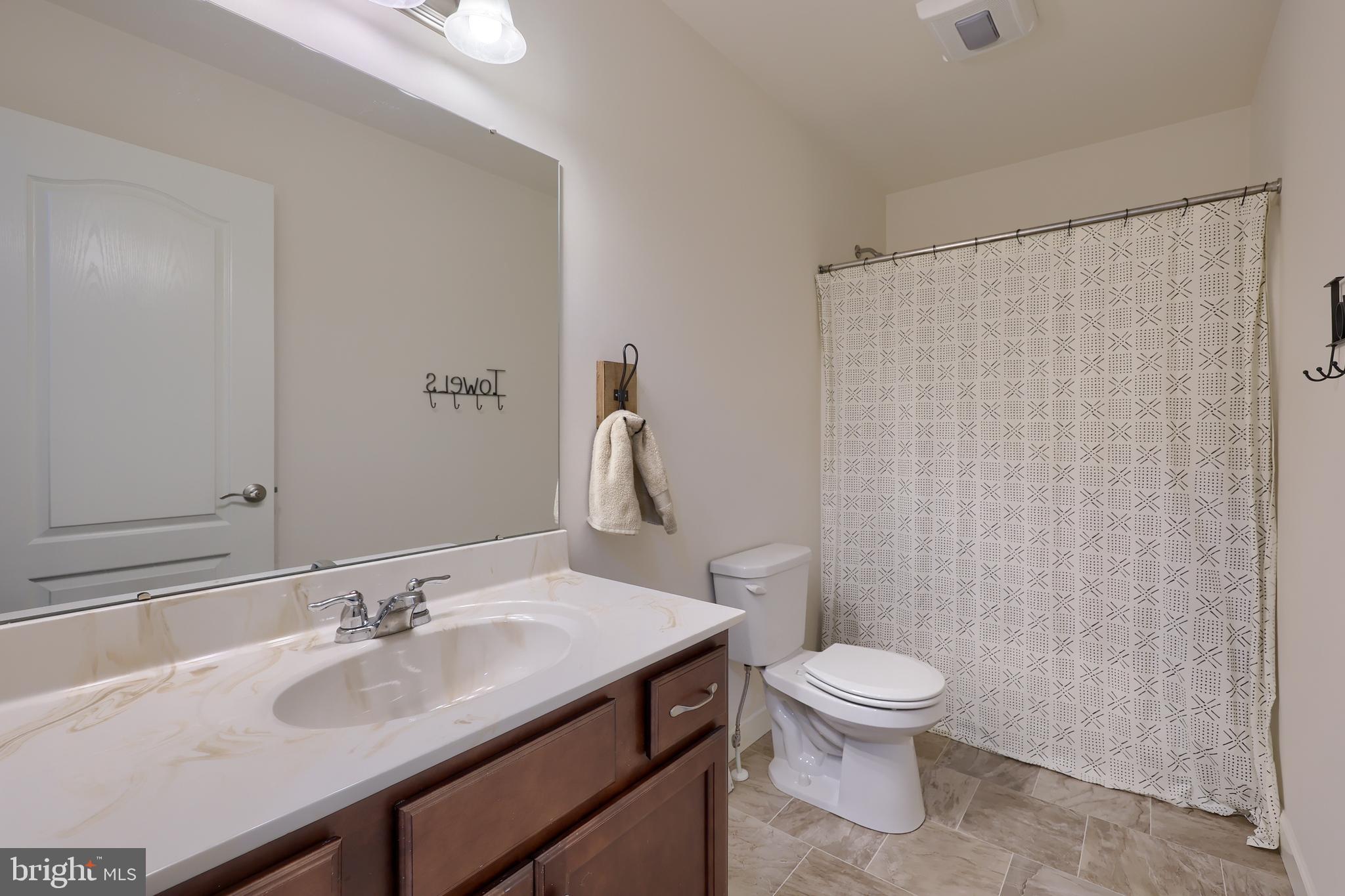 ELM TREE - Residential