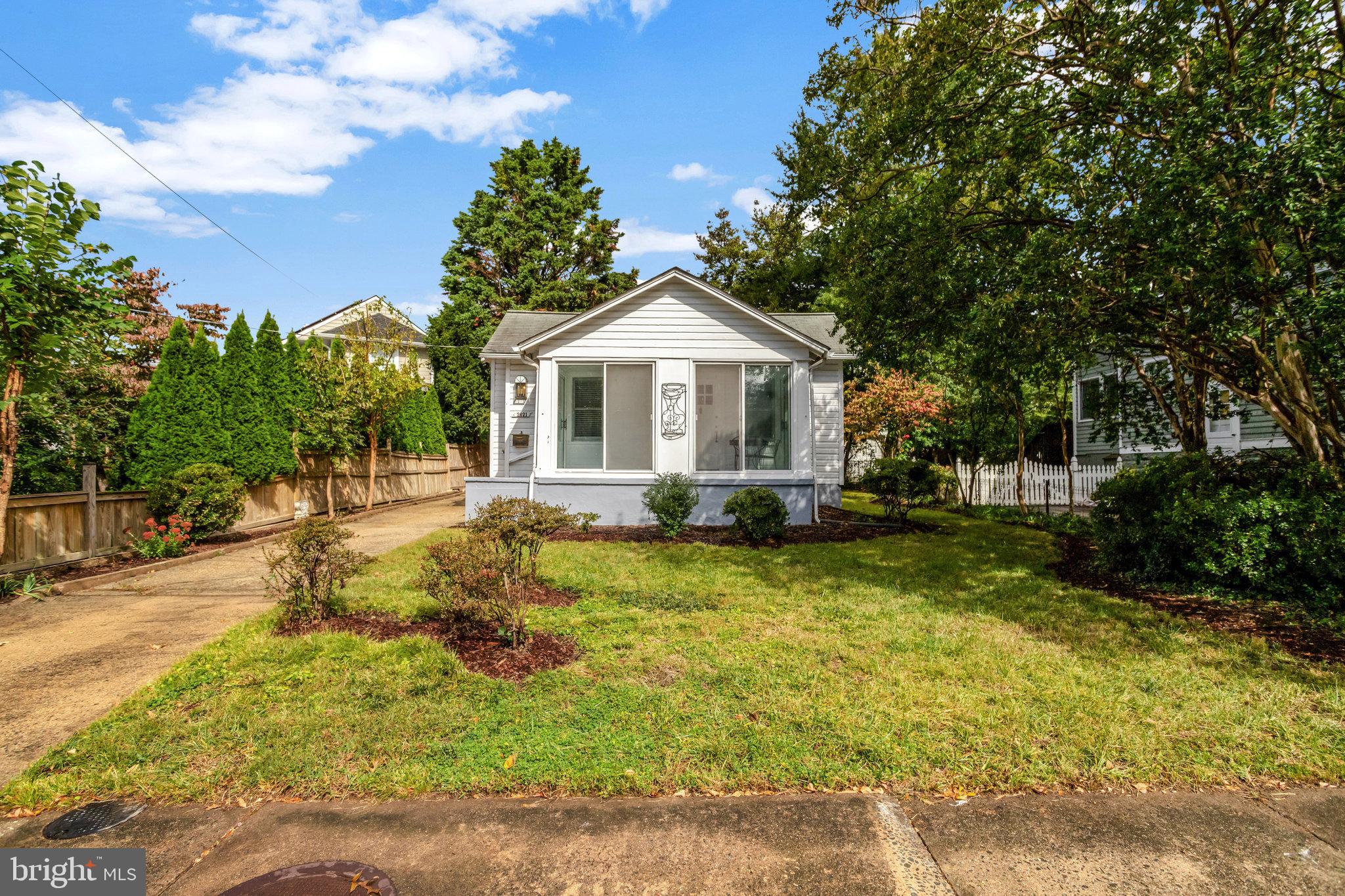 2621 2ND ROAD N