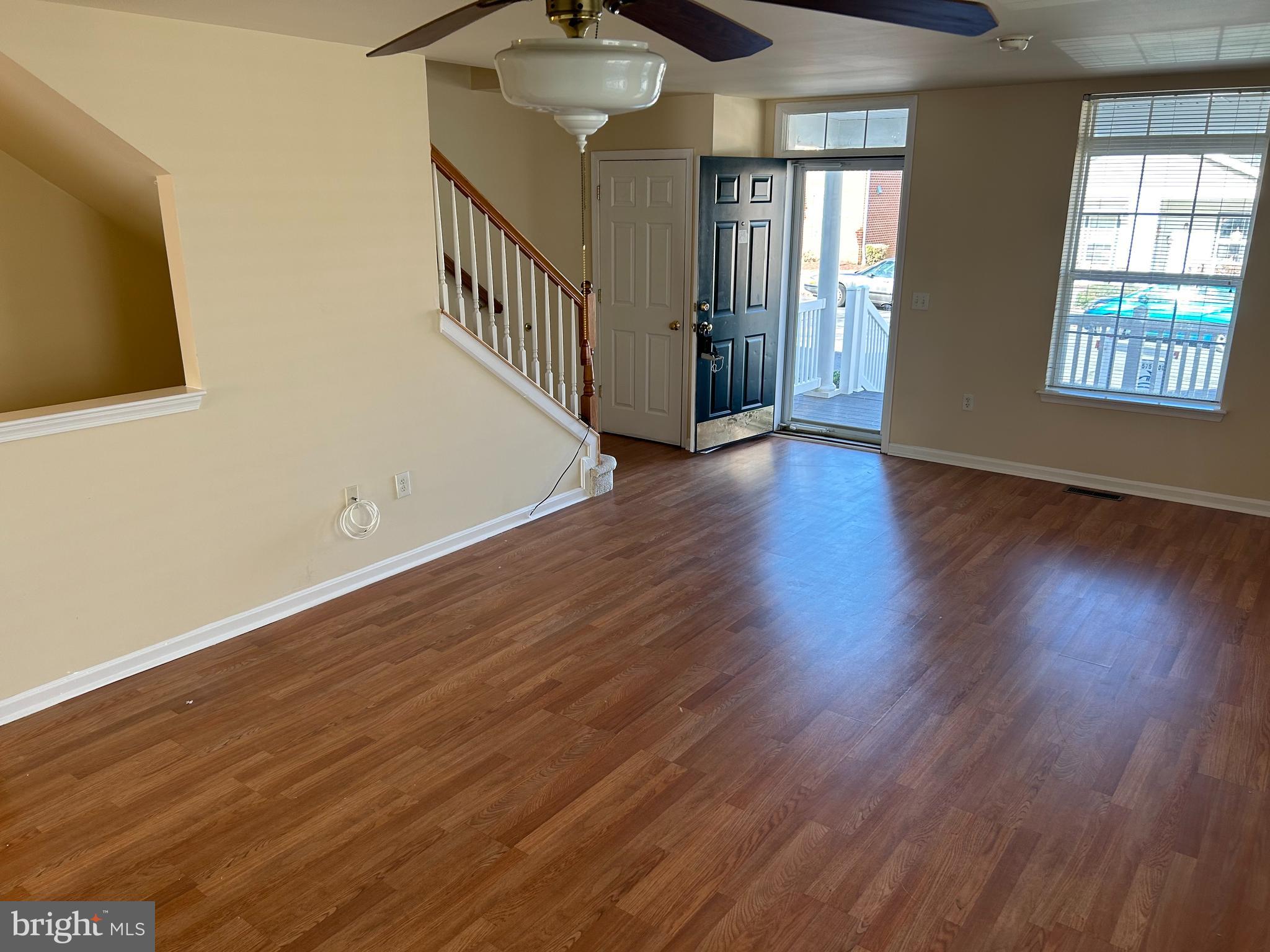 GATEWAY CROSSING - Residential Lease