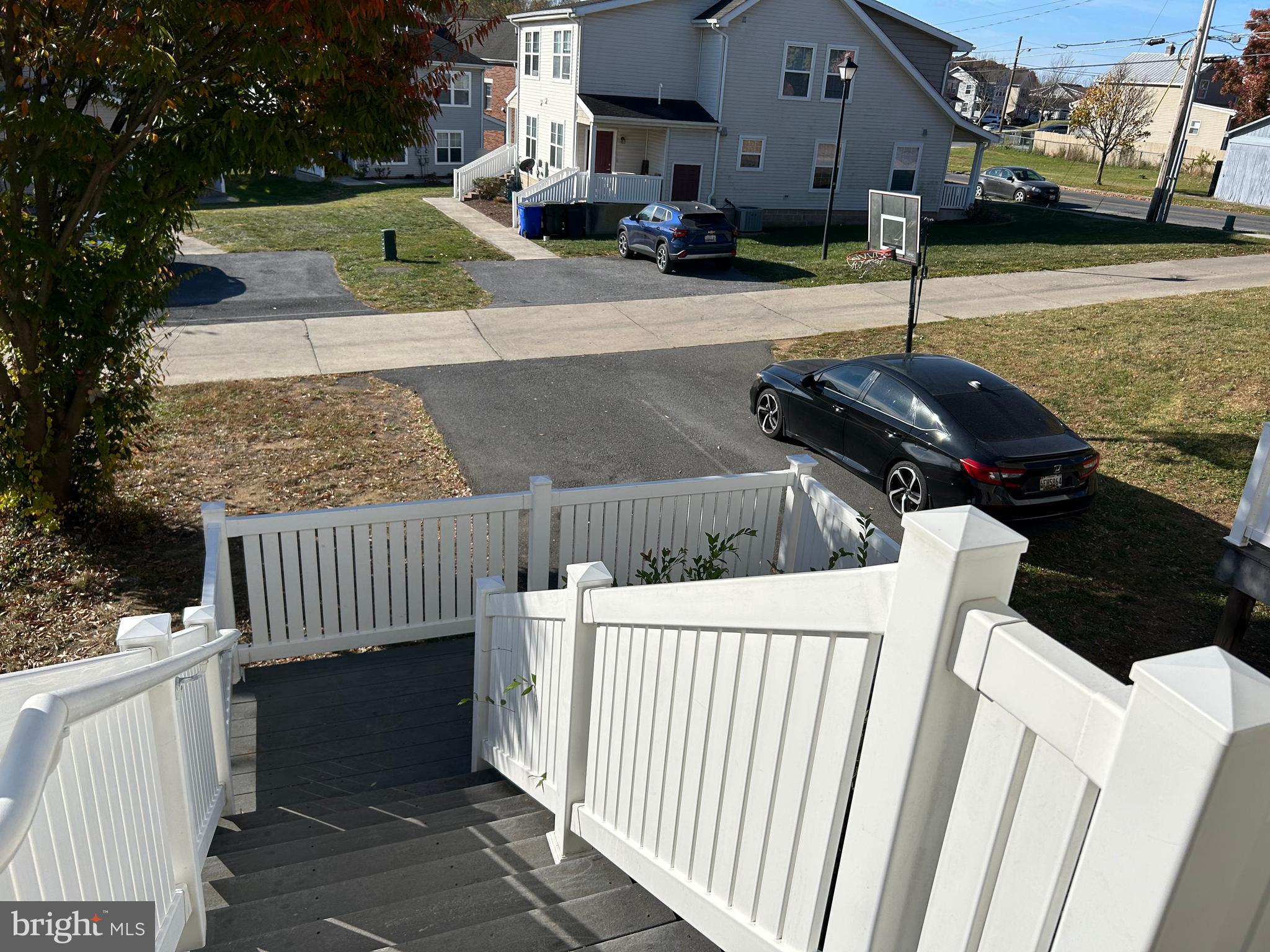 GATEWAY CROSSING - Residential Lease