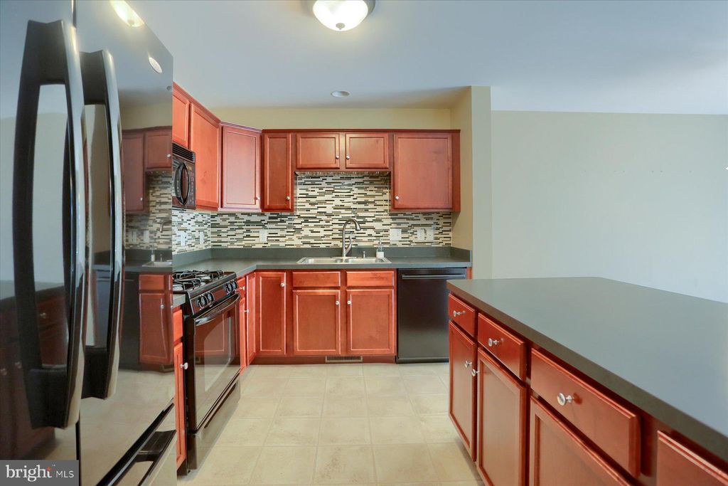 Photo of 295 CEDAR HOLW, MANHEIM, PA 17545 (MLS # PALA2038738)