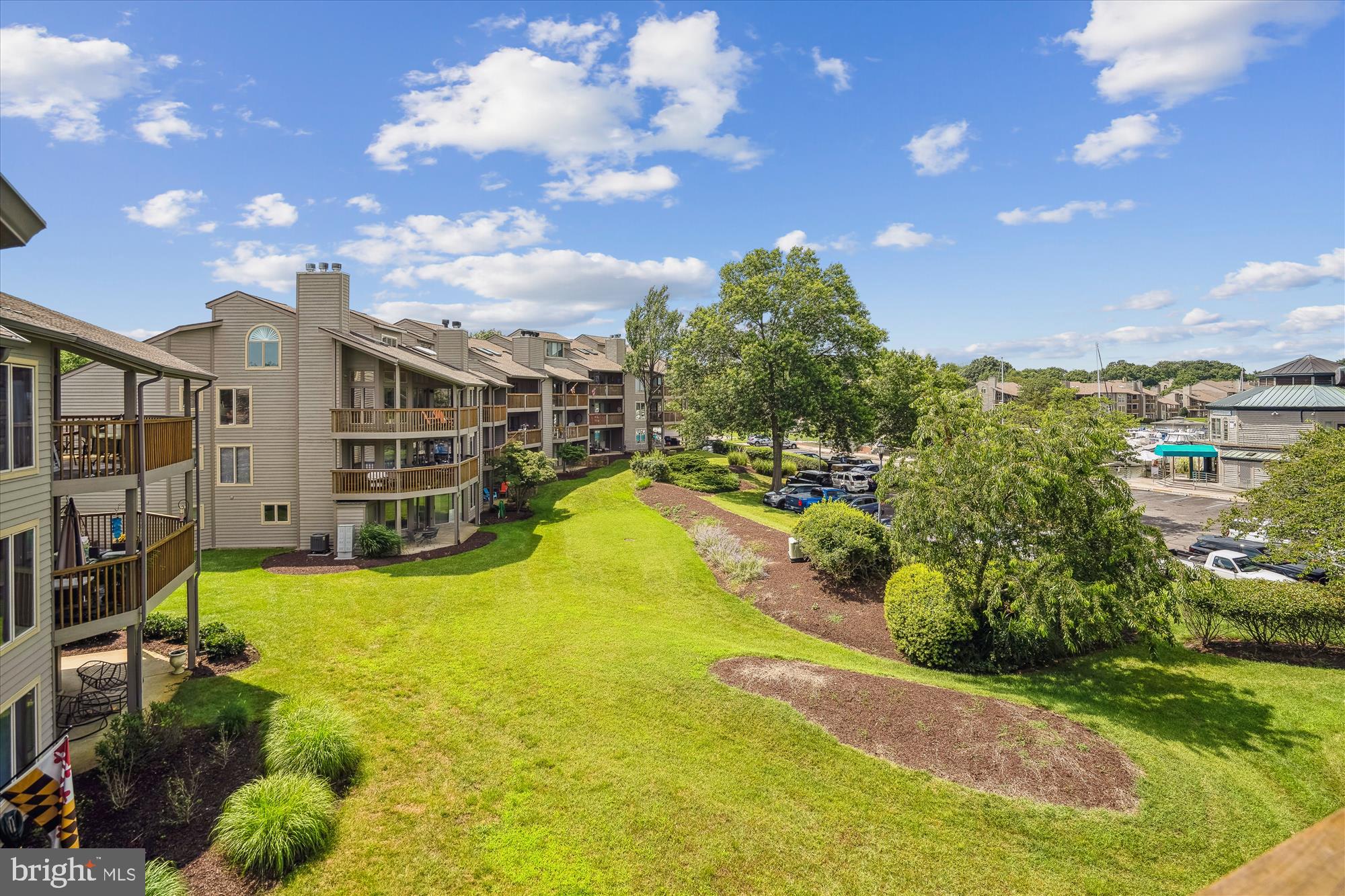 CHESAPEAKE HARBOUR - Residential