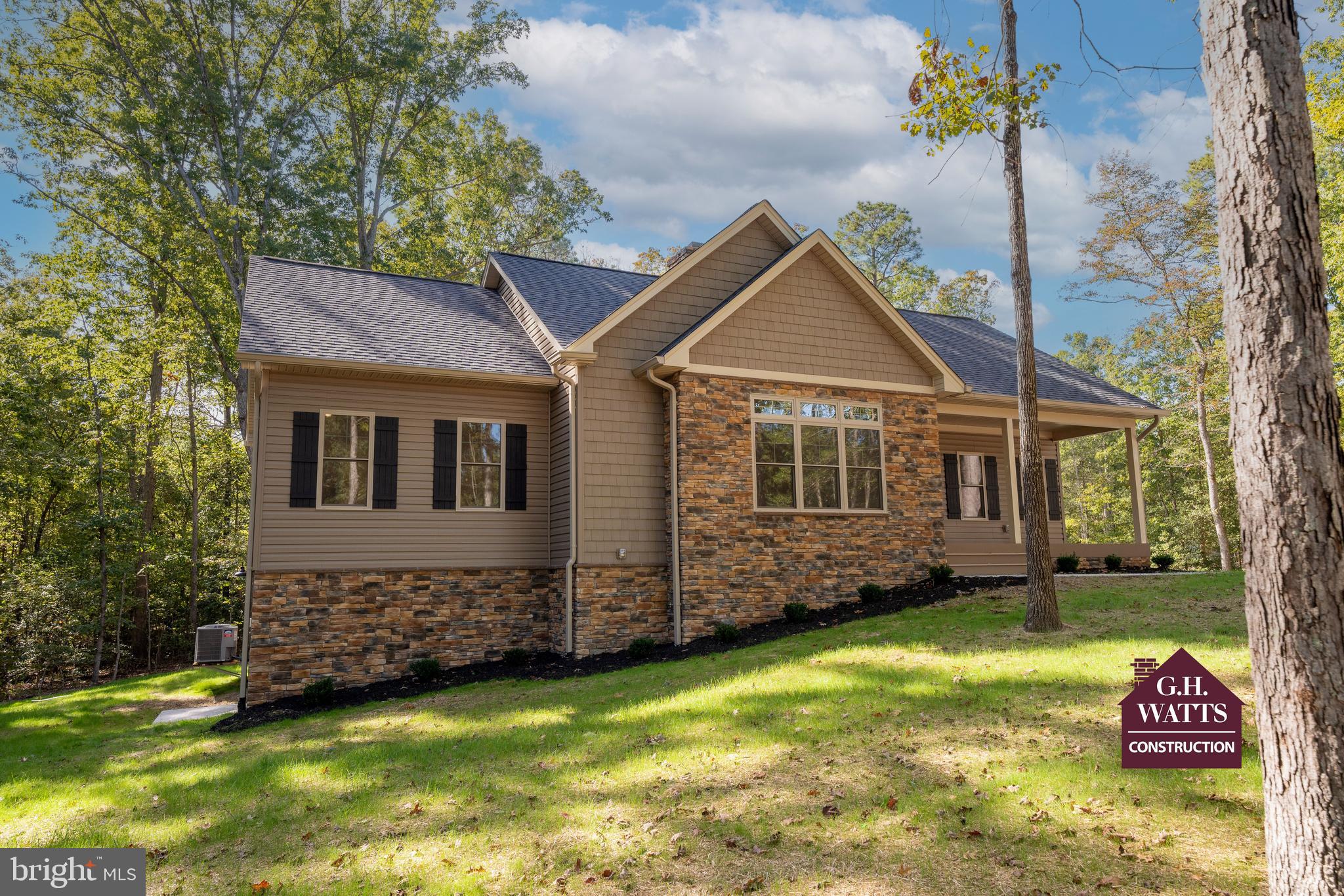 RIVER WILL - Residential