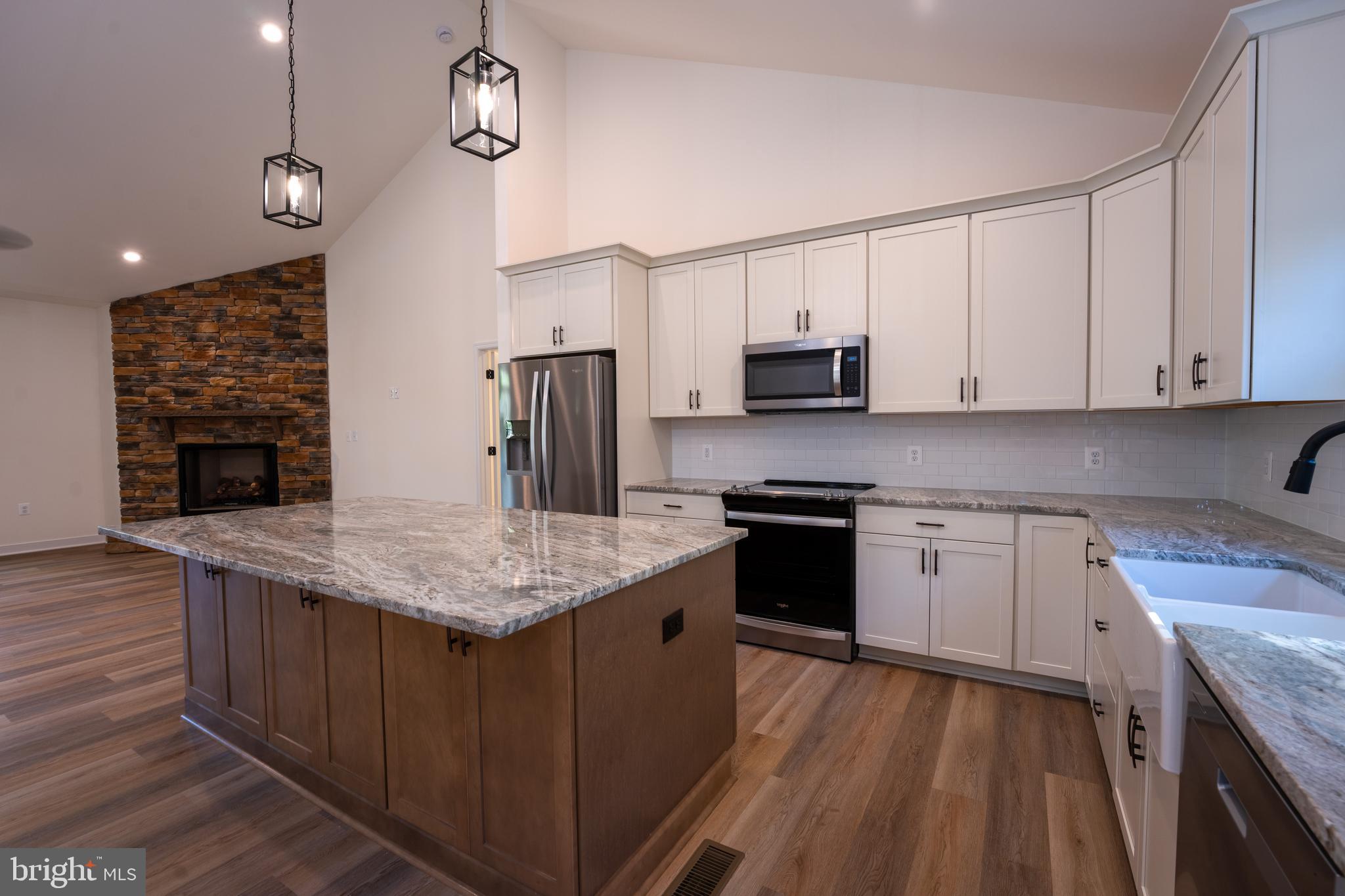 RIVER WILL - Residential