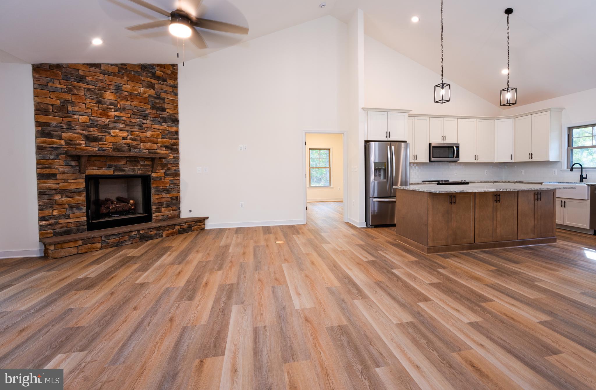 RIVER WILL - Residential