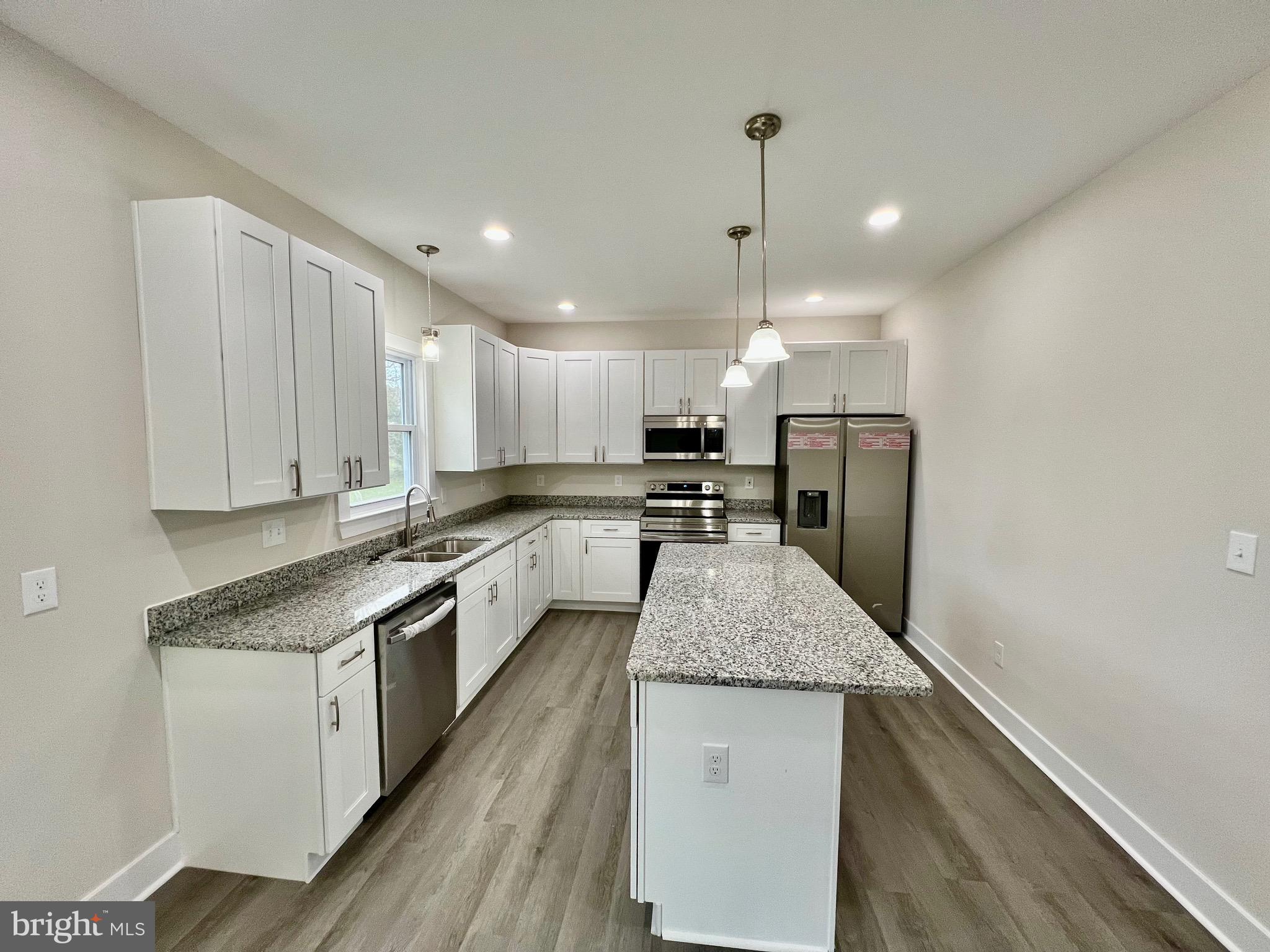 GLEBE HARBOR - Residential