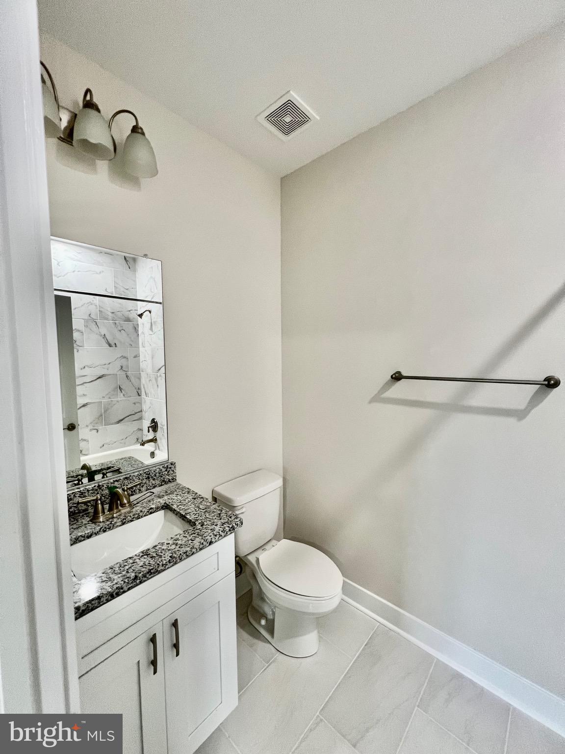 GLEBE HARBOR - Residential