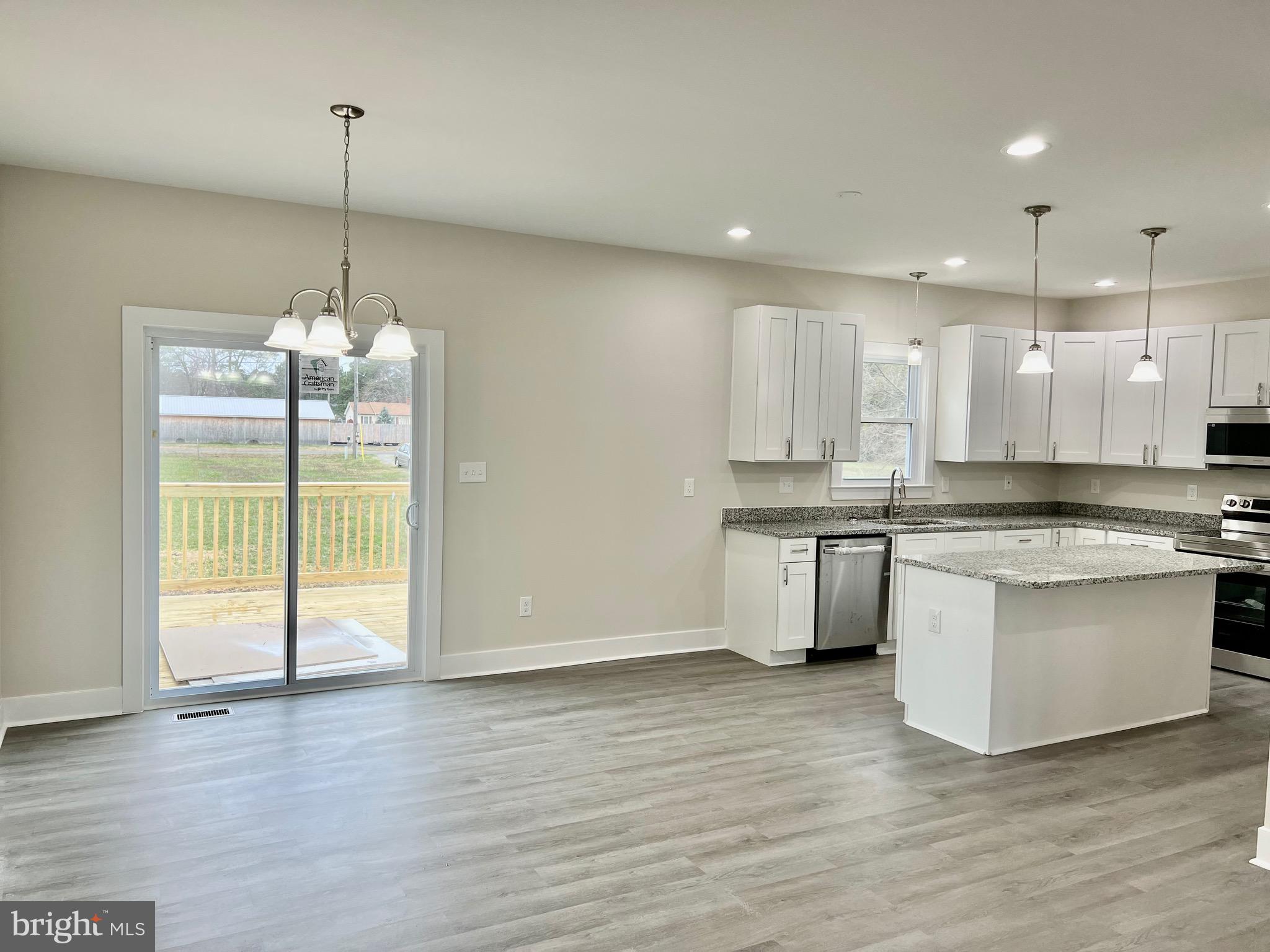 GLEBE HARBOR - Residential