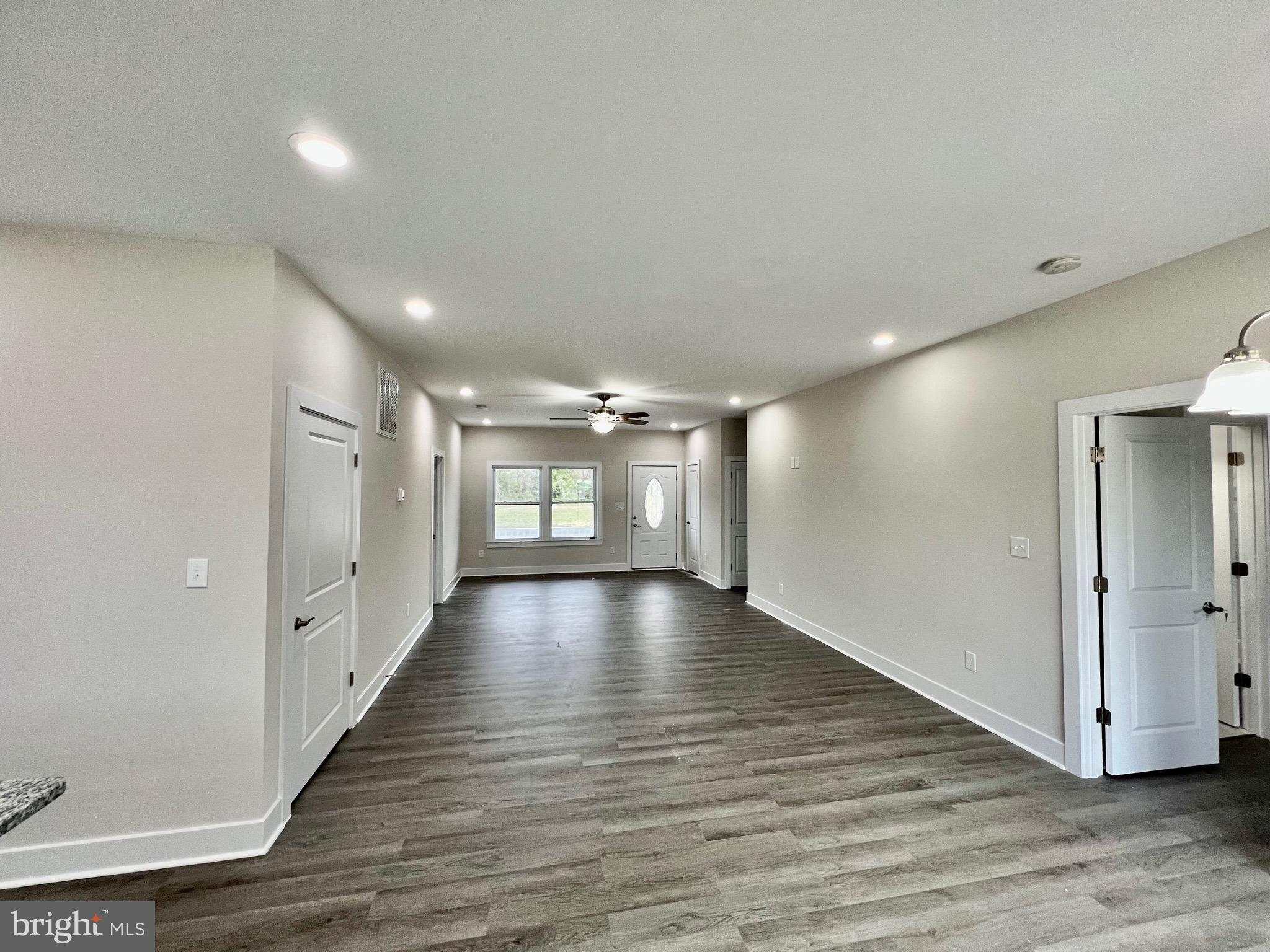 GLEBE HARBOR - Residential