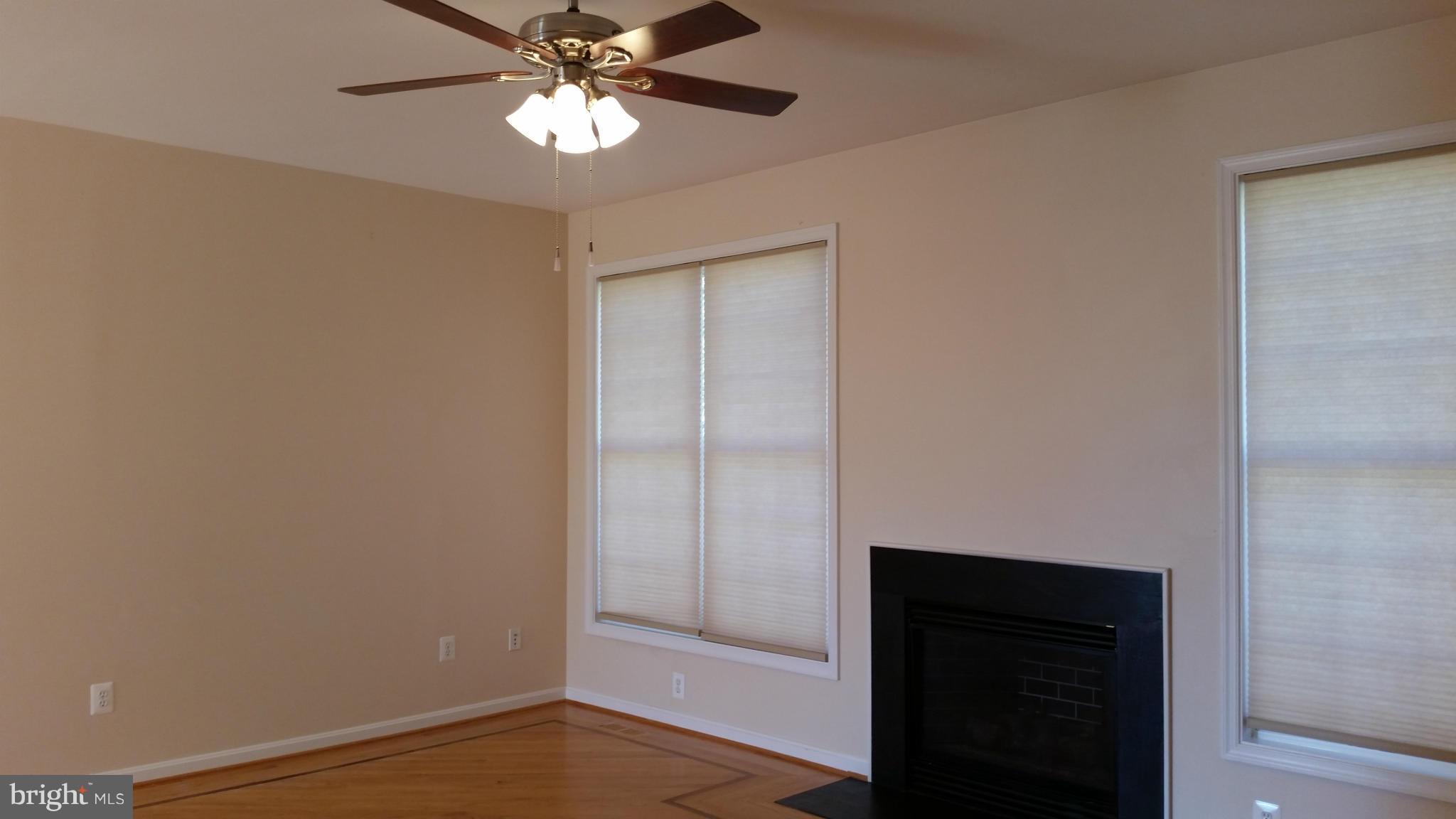 REDWOOD LAKES - Residential Lease