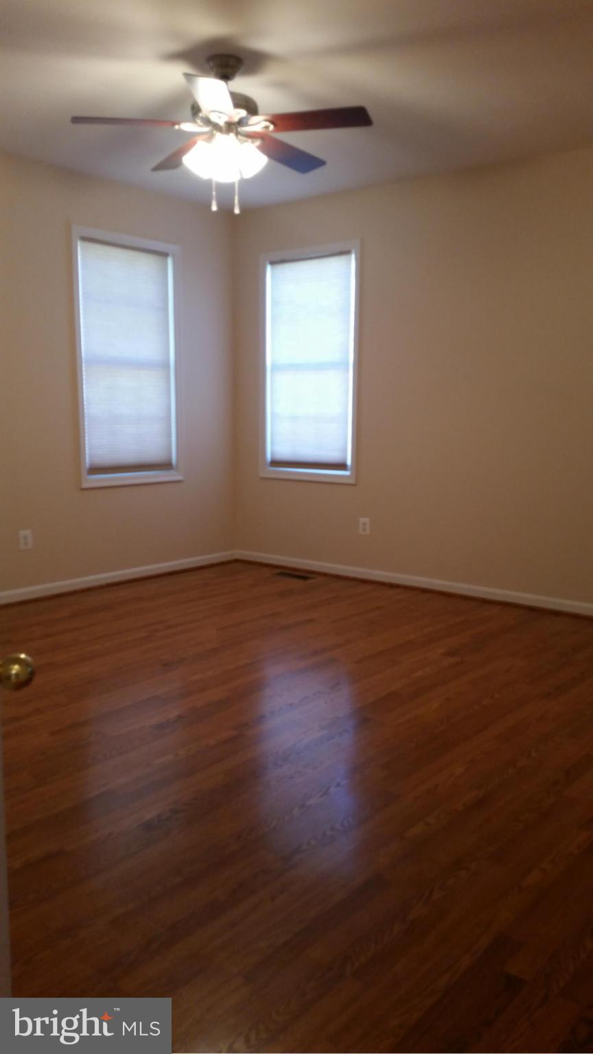 REDWOOD LAKES - Residential Lease