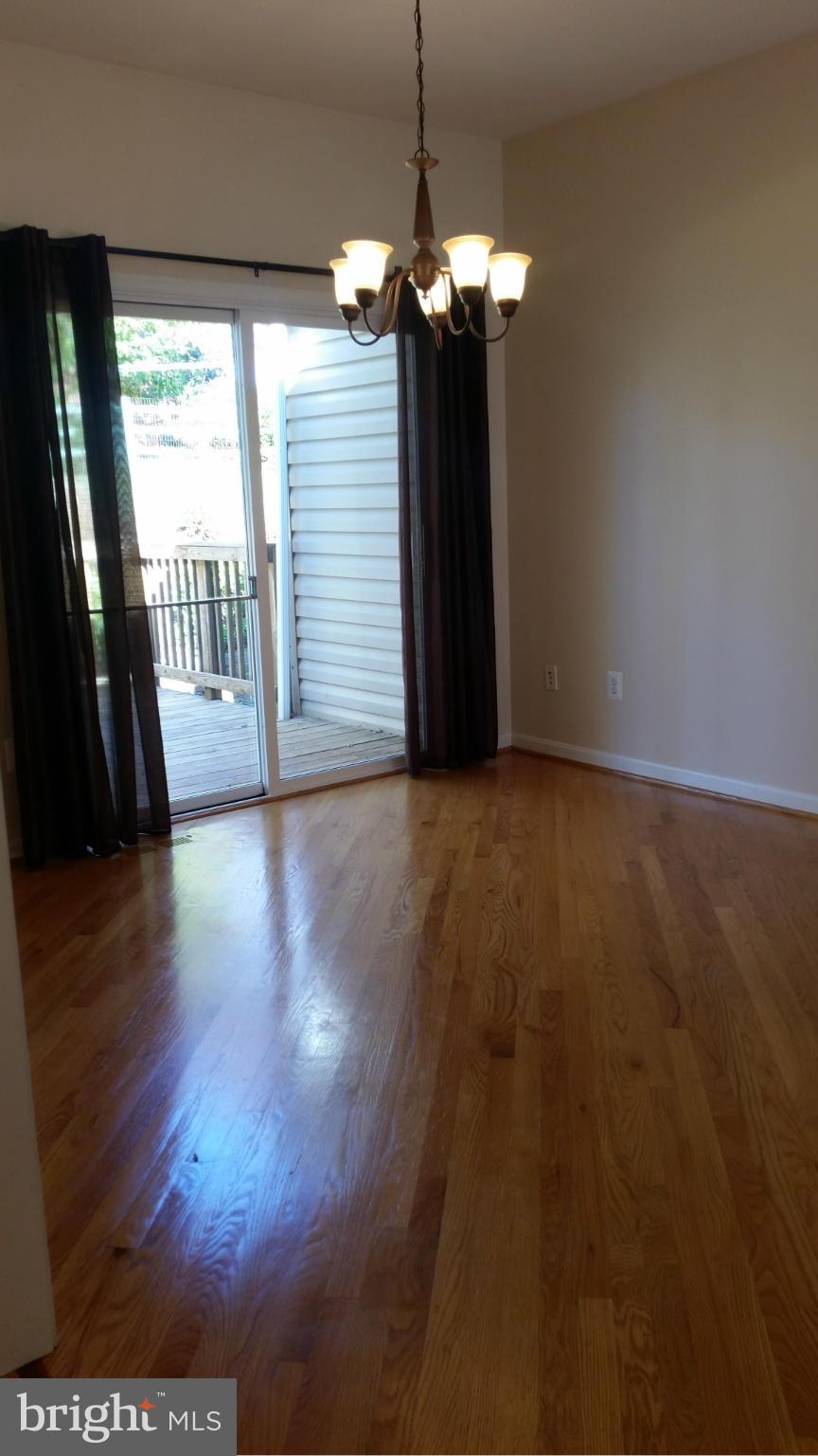 REDWOOD LAKES - Residential Lease