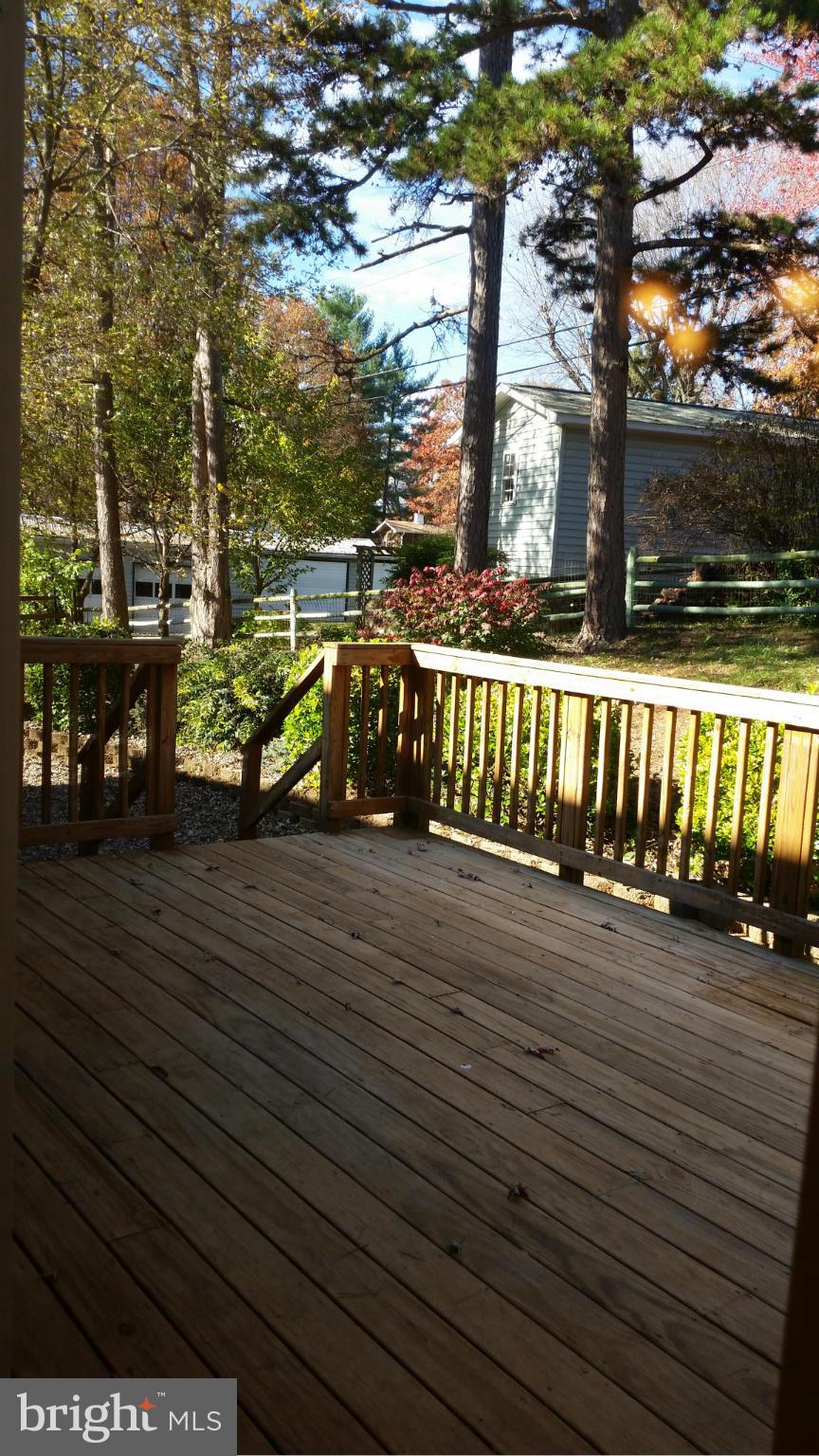 REDWOOD LAKES - Residential Lease