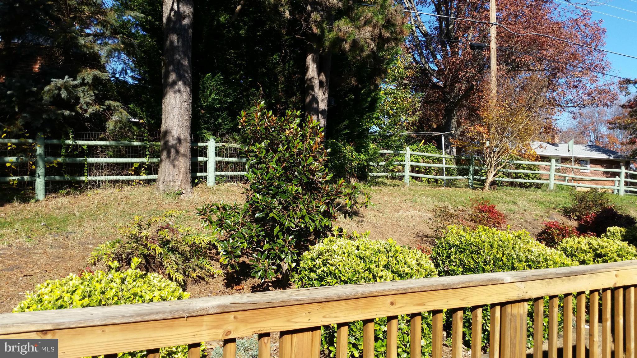 REDWOOD LAKES - Residential Lease