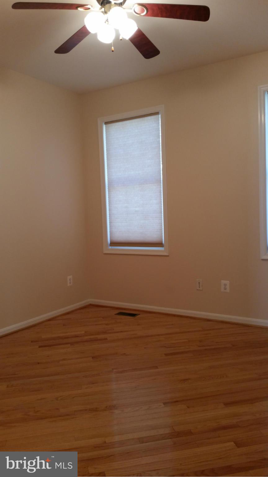 REDWOOD LAKES - Residential Lease