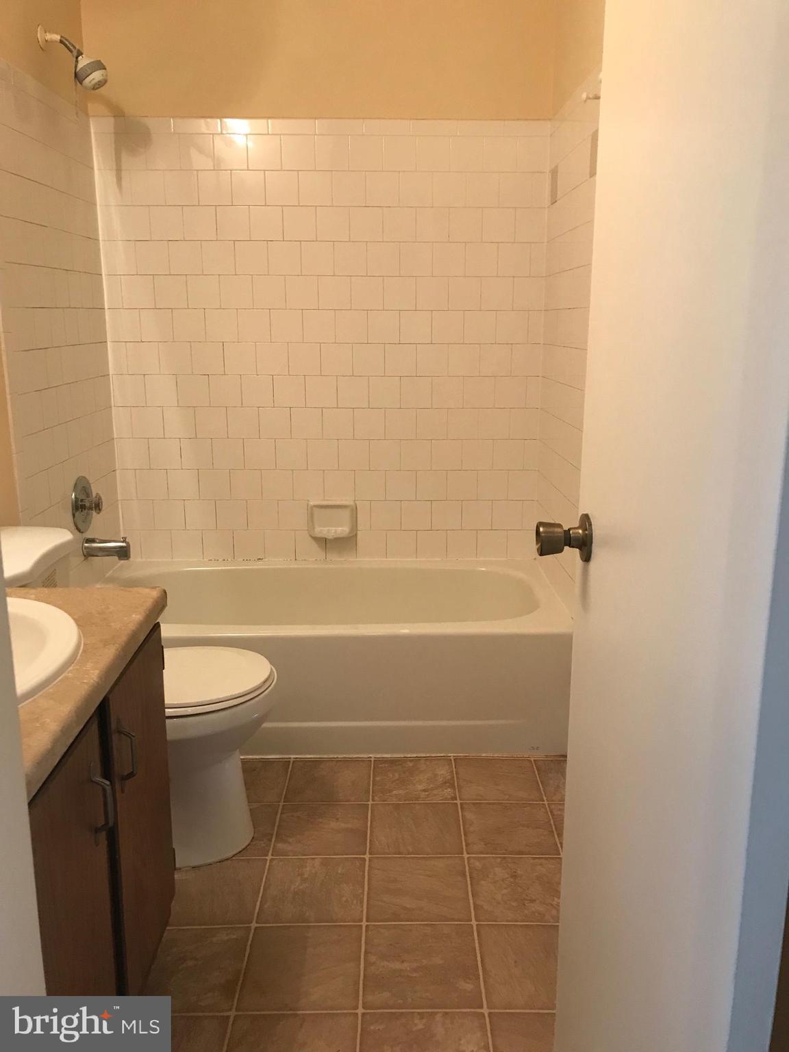 WOODLAWN MEWS - Residential Lease