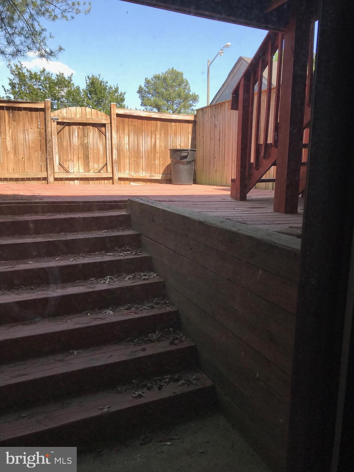 WOODLAWN MEWS - Residential Lease