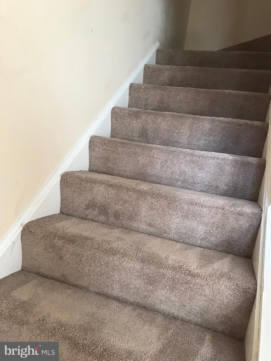 WOODLAWN MEWS - Residential Lease