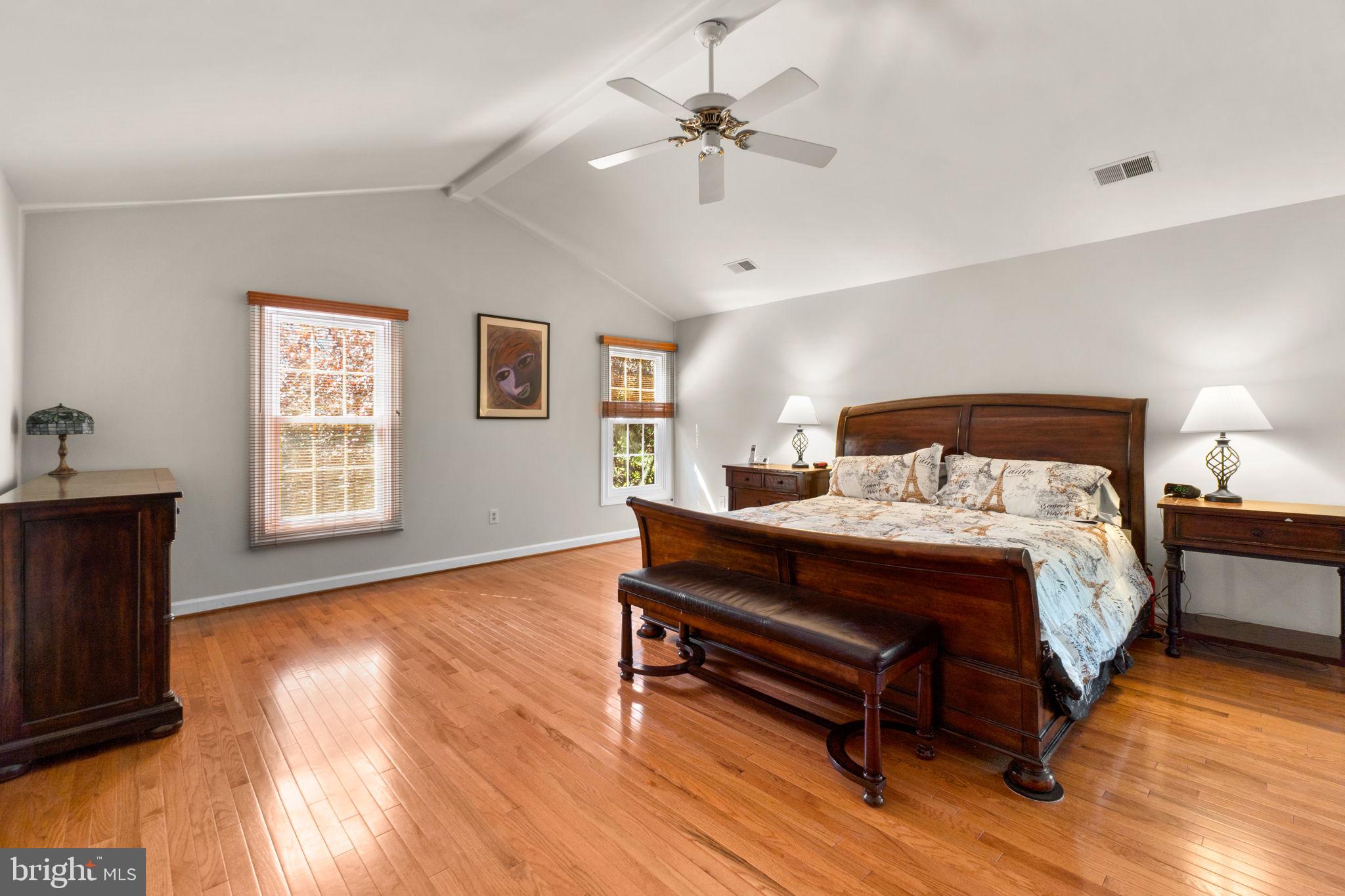 BURLEIGH MANOR - Residential